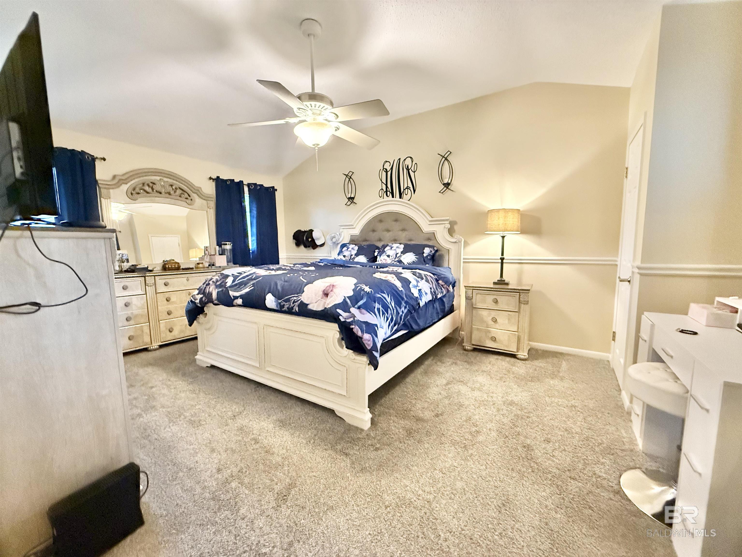 https://zimg.paragon.ice.com/ParagonImages/Property/PG/BCAR/397123/23/0/0/65445997653bd8a7665284bf32cdca0f/7/421f5e875a5722a2b0b77727894a47f0/397123-fbade075-74ff-4d2f-a47a-05dc6a77c088.JPG