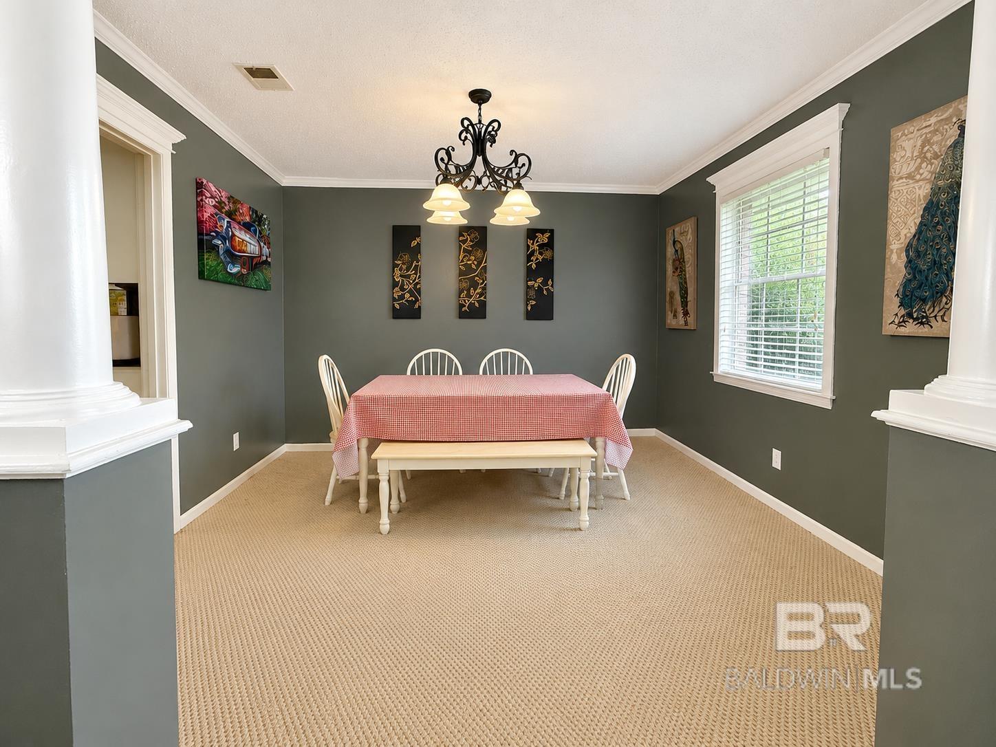 https://zimg.paragon.ice.com/ParagonImages/Property/PG/BCAR/397123/5/0/0/0891561f41c66020cd0690f35a902733/7/421f5e875a5722a2b0b77727894a47f0/397123-d6b28d07-0623-4109-896d-e604ea051cdc.JPG
