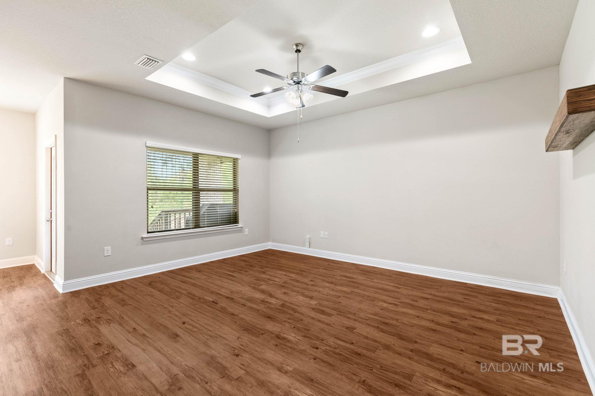 https://zimg.paragon.ice.com/ParagonImages/Property/PG/BCAR/397124/14/0/0/f973afb33f1b2205938c36e54e628dc1/7/c04557911db0fce271278b480f8d109d/397124-59872910-1250-45dc-a53c-5270a2f07c4c.JPG