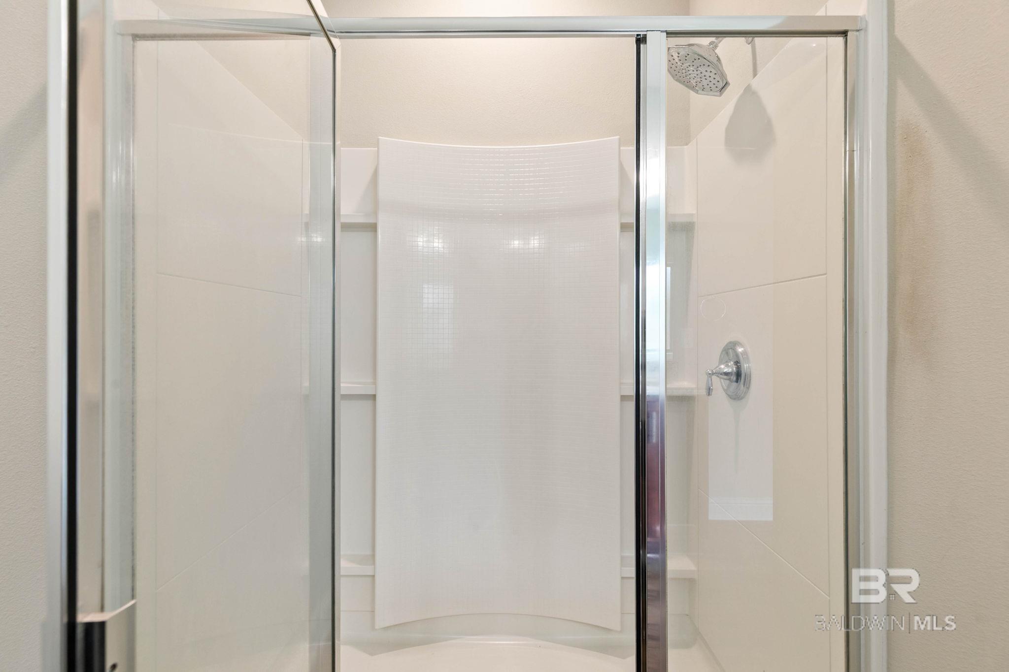 https://zimg.paragon.ice.com/ParagonImages/Property/PG/BCAR/397124/21/0/0/fa46e5ac4355068951cbaaf817af0eac/7/c04557911db0fce271278b480f8d109d/397124-ff5d5a79-79e8-4ed6-9b43-37b195c898e4.JPG