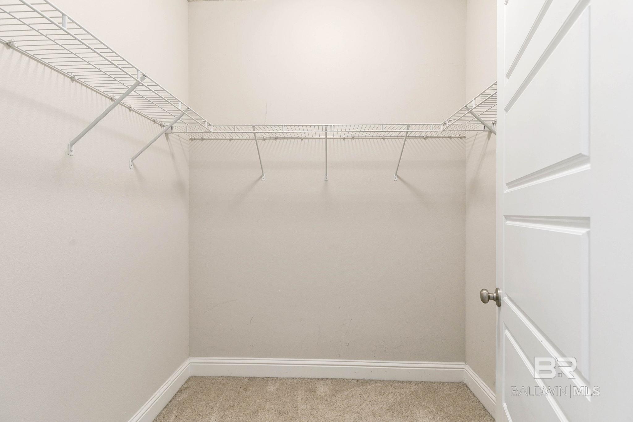 https://zimg.paragon.ice.com/ParagonImages/Property/PG/BCAR/397124/24/0/0/900173943e3fc2fbdd312bef45de82a2/7/c04557911db0fce271278b480f8d109d/397124-91dde753-756e-4379-8ac5-941cc1279972.JPG