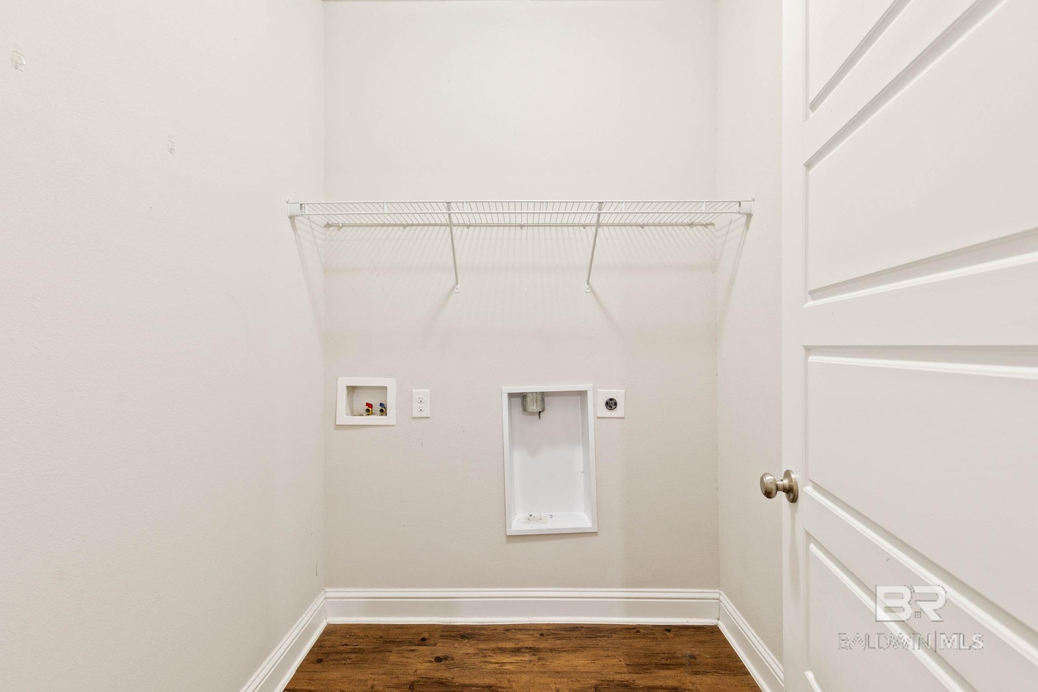 https://zimg.paragon.ice.com/ParagonImages/Property/PG/BCAR/397124/25/0/0/515946f518f26778597a315ae844f4e5/7/c04557911db0fce271278b480f8d109d/397124-5cb0edf3-94e5-45bc-be0a-bedc4fcbad81.JPG