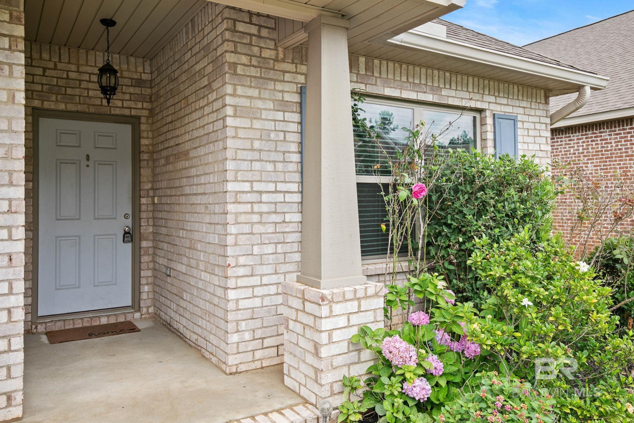 https://zimg.paragon.ice.com/ParagonImages/Property/PG/BCAR/397124/3/0/0/80173845d6fbc246e70cb7161e46c686/7/c04557911db0fce271278b480f8d109d/397124-42da067c-b4c9-4791-8198-0da58511aa4f.JPG