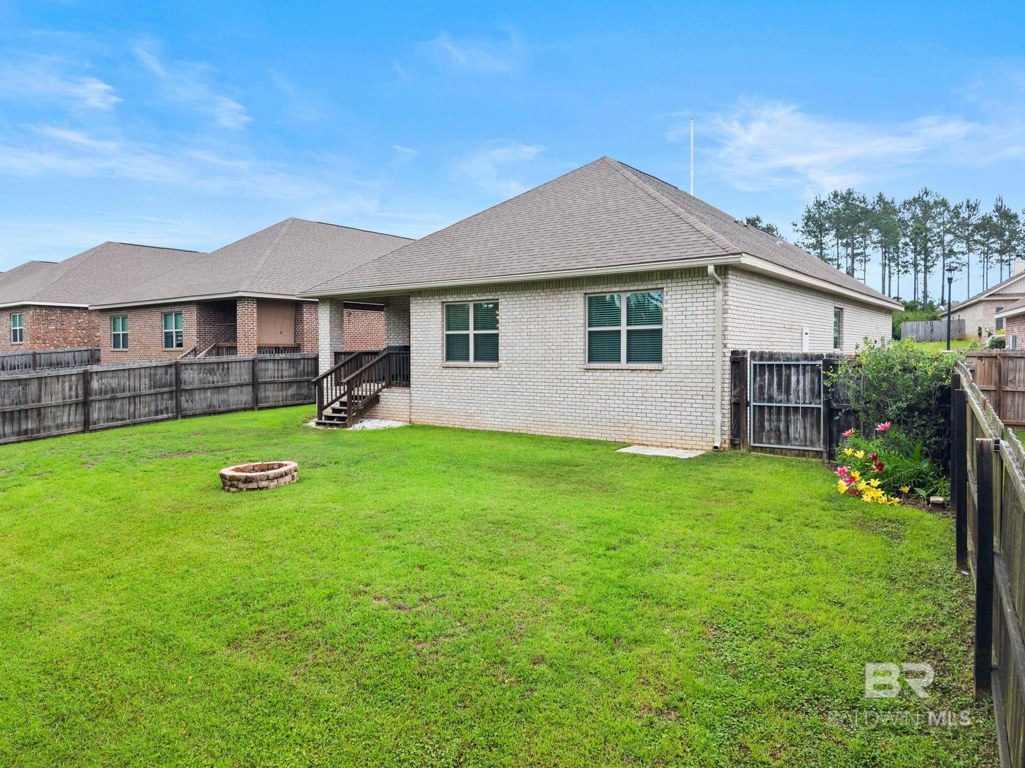 https://zimg.paragon.ice.com/ParagonImages/Property/PG/BCAR/397124/30/0/0/23cdcbd7686e7012f28bbacc0e0c413c/7/c04557911db0fce271278b480f8d109d/397124-193cf28b-2d6a-49ce-a102-79ef3d8a2656.JPG