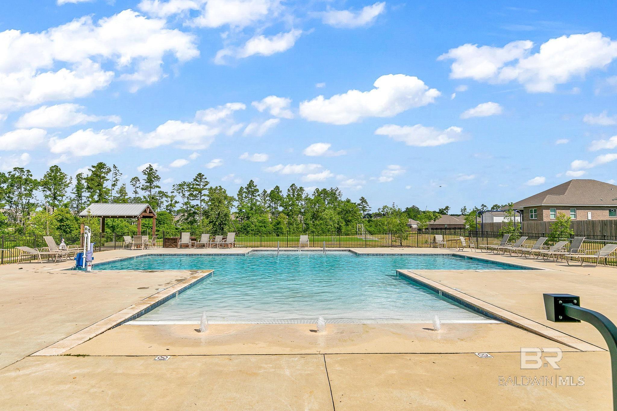 https://zimg.paragon.ice.com/ParagonImages/Property/PG/BCAR/397124/39/0/0/5d3288cdbfc6e17e10894e9d23d464e1/7/c04557911db0fce271278b480f8d109d/397124-e1da8735-0913-4e05-b81a-13d8ca116103.JPG