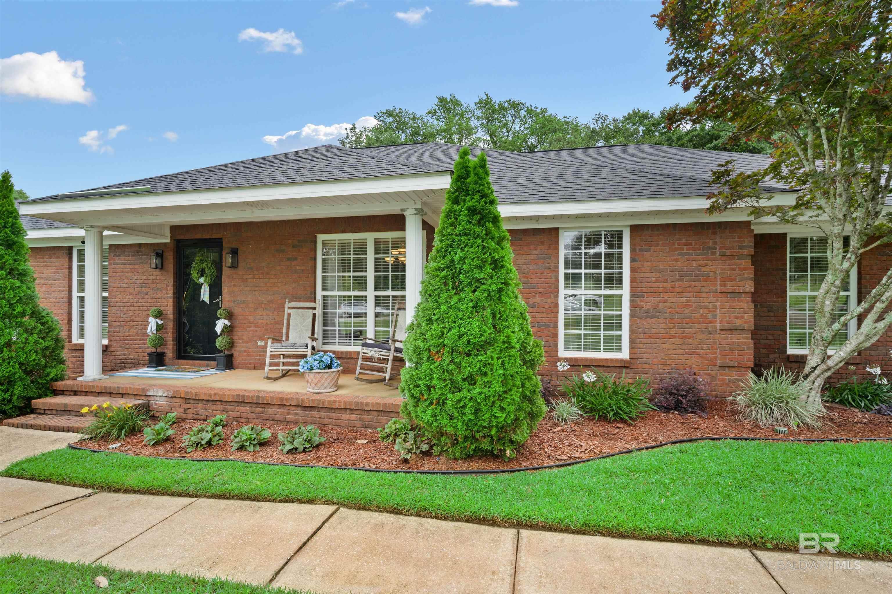 https://zimg.paragon.ice.com/ParagonImages/Property/PG/BCAR/397159/2/0/0/b4aa7373b95576e7d49598b5ddb5fb10/7/e0e9ed011bdf3be65021114c2624453e/397159-8a6fdc6c-51ae-4a84-b0dc-8bb308774e23.JPG