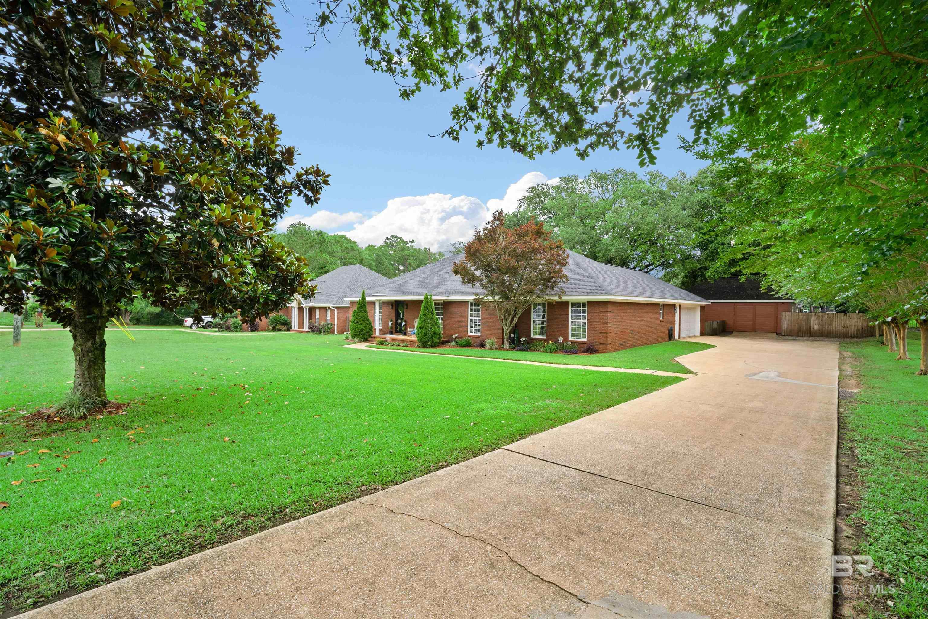 https://zimg.paragon.ice.com/ParagonImages/Property/PG/BCAR/397159/3/0/0/b464a8b86d64a8e6fe9fc0f81e473a7e/7/e0e9ed011bdf3be65021114c2624453e/397159-9e2157e4-1715-47d4-a942-5fe37d678671.JPG