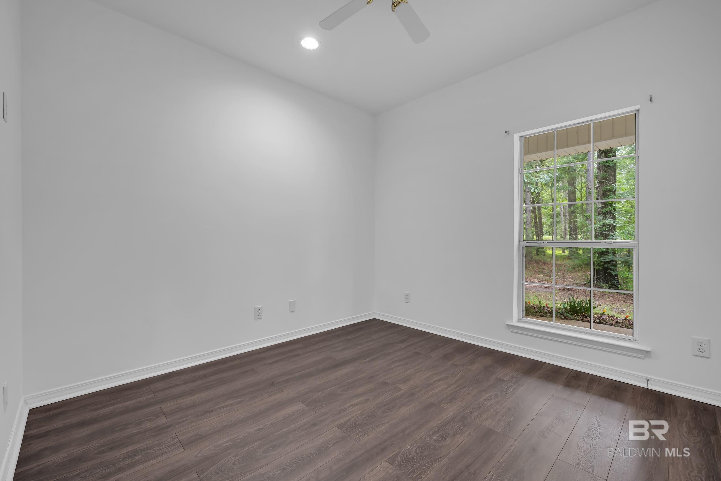 https://zimg.paragon.ice.com/ParagonImages/Property/PG/BCAR/397161/14/0/0/8e0f202ce644aa99236aff8104509df9/7/0a37d56f147596382c7c19579cec25ca/397161-66d6c2b5-10cb-4360-abbf-ff740643ddc0.JPG