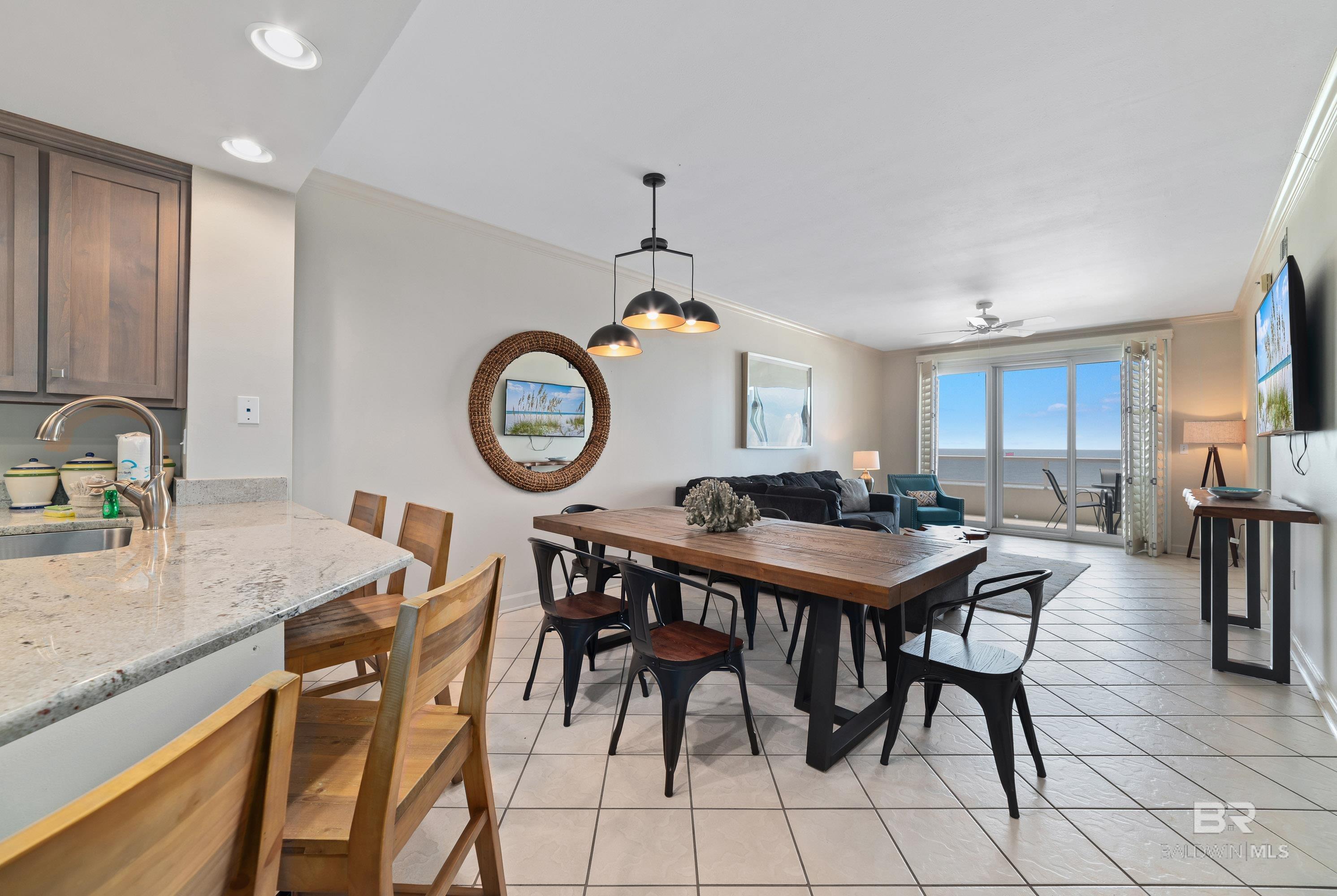 https://zimg.paragon.ice.com/ParagonImages/Property/PG/BCAR/397167/7/0/0/61e74c7b062bc9dca492286d405a2b21/7/50e5d5721e8a0427c3d3f551ef9a2efb/397167-50bd5214-e68f-490a-9859-015d936417a7.JPG