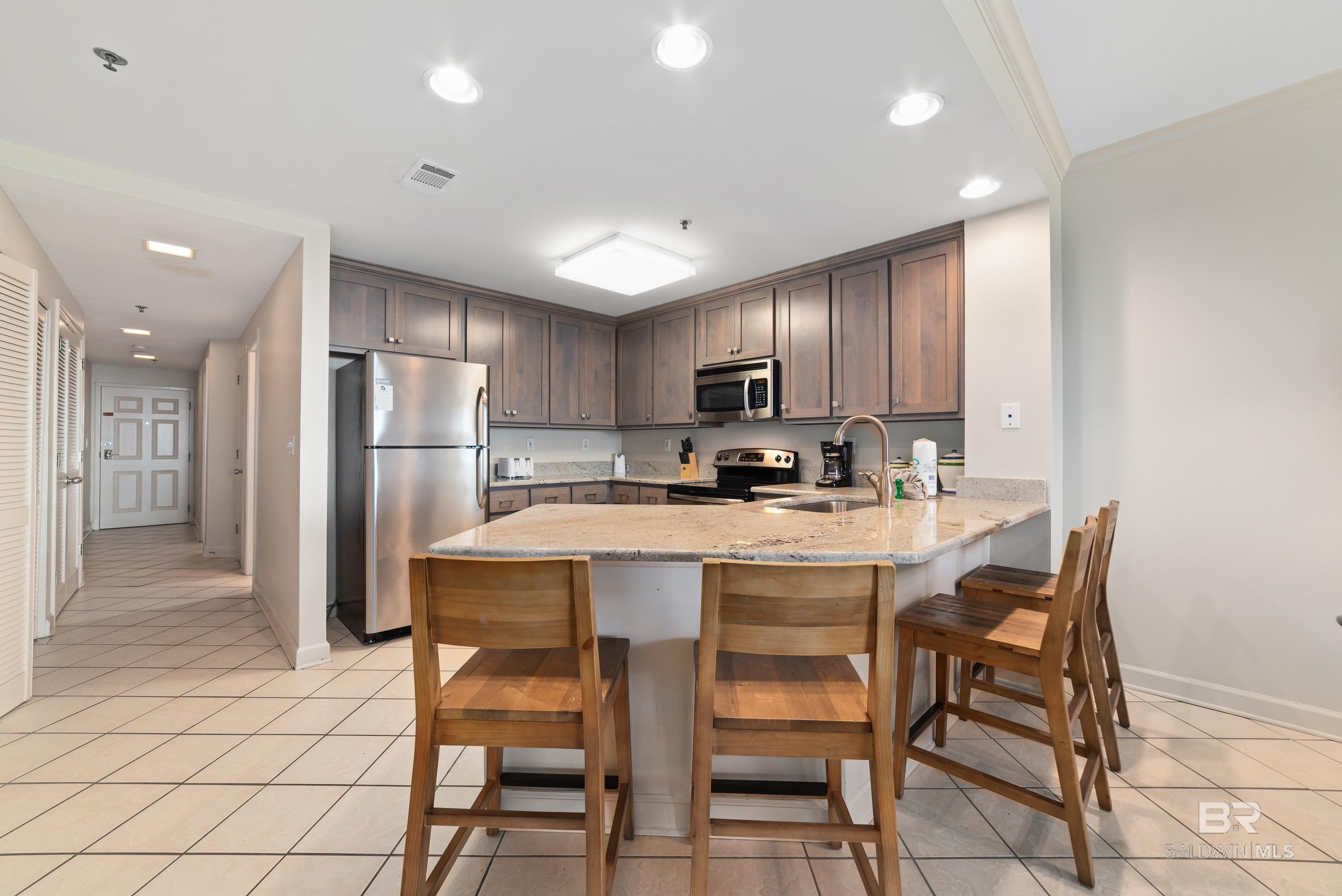 https://zimg.paragon.ice.com/ParagonImages/Property/PG/BCAR/397167/8/0/0/6870910d420fe659ce5da88932ad0f2b/7/50e5d5721e8a0427c3d3f551ef9a2efb/397167-ae78c134-25ed-4d40-9e65-9c3c85fd4820.JPG