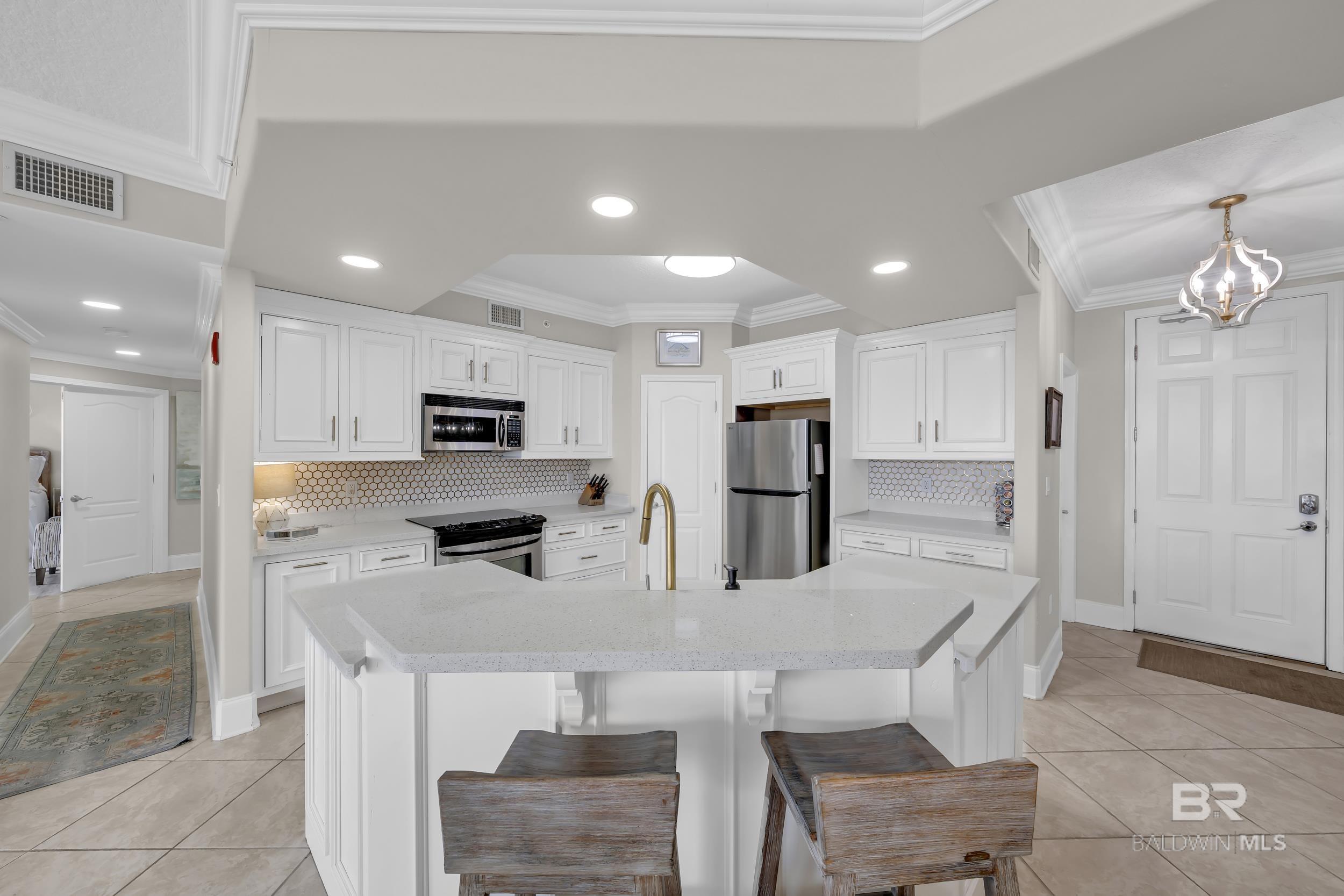 https://zimg.paragon.ice.com/ParagonImages/Property/PG/BCAR/397171/40/0/0/ac4268d5cb80a17ddea130e7ee1b991b/7/84981f60f25e1ce8d23b5c2b0a0b0ff0/397171-80cfc17d-27c9-46b0-8b52-8edf88692c7a.JPG