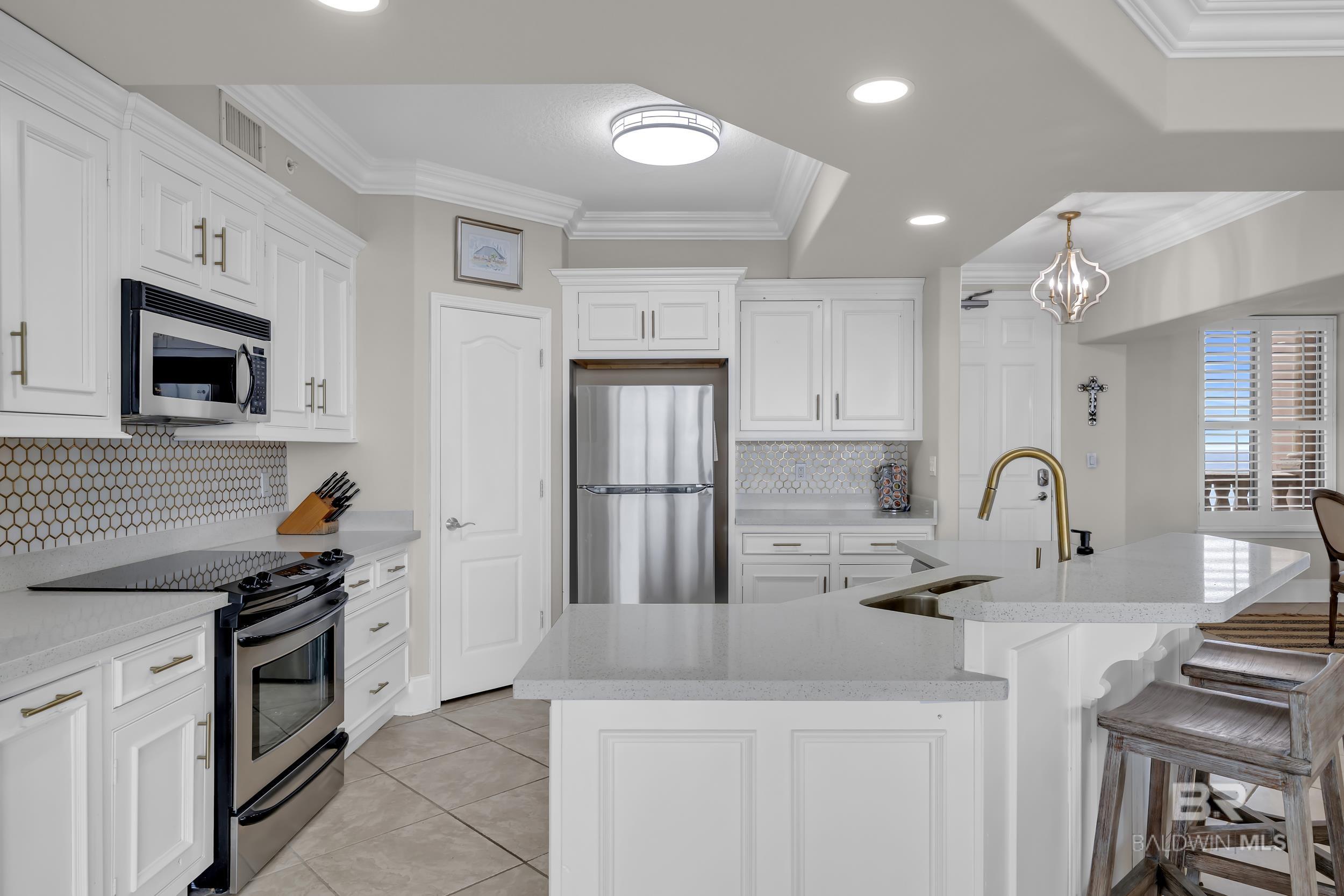 https://zimg.paragon.ice.com/ParagonImages/Property/PG/BCAR/397171/43/0/0/ca84aac95b982c4664d4d8a45168c80a/7/84981f60f25e1ce8d23b5c2b0a0b0ff0/397171-b14cd70f-bd21-44fb-8ca7-f6546e3aca6b.JPG