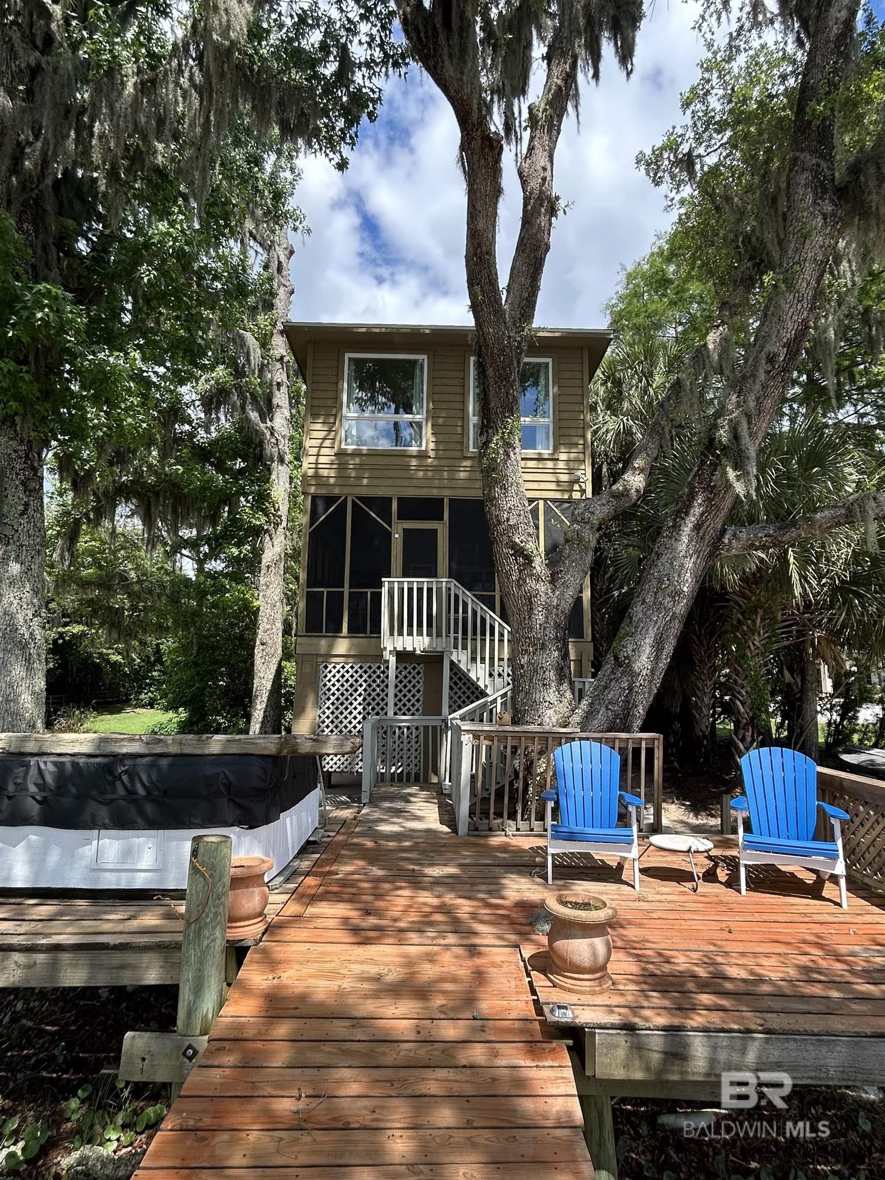 805 Captain O'Neal Drive