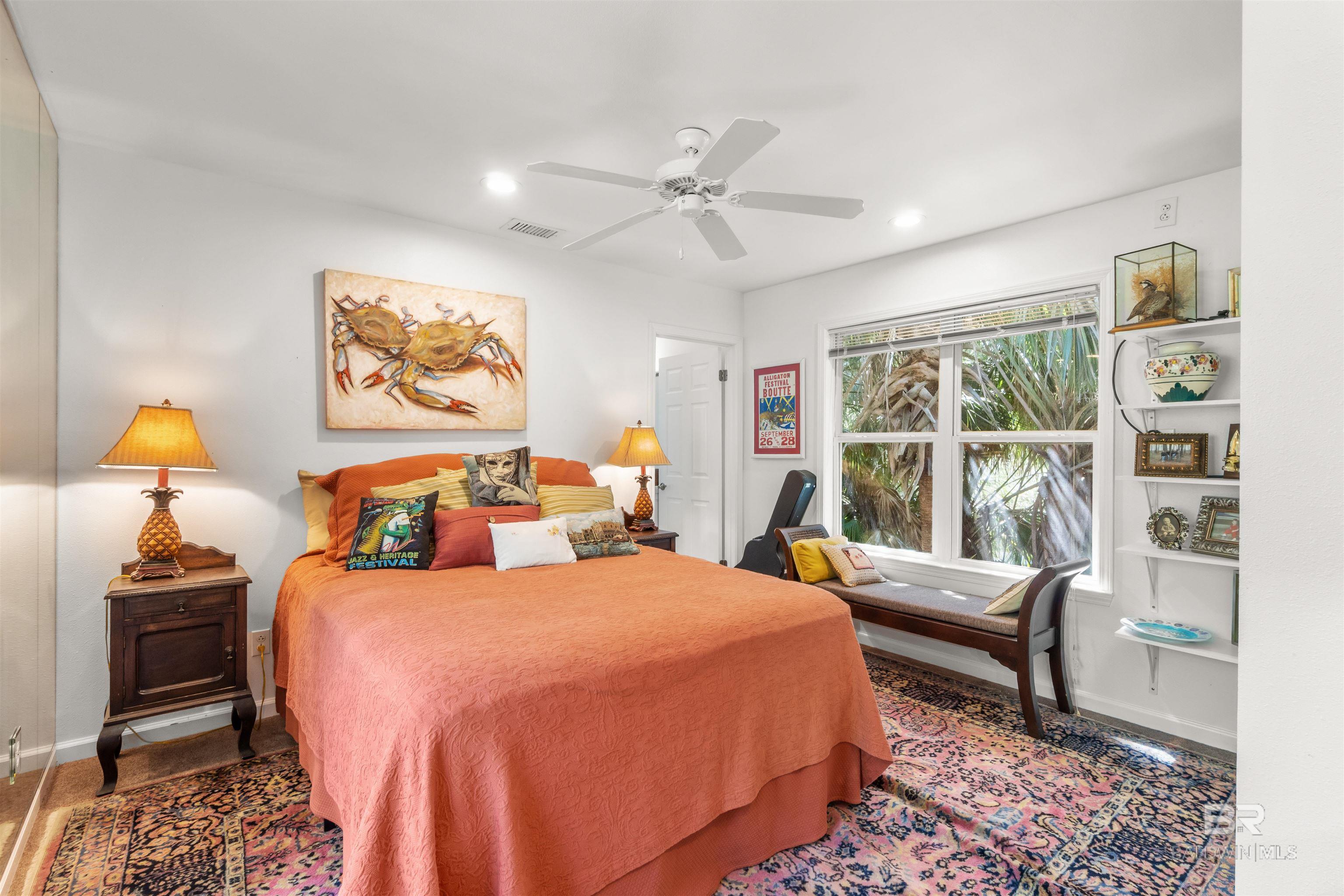 https://zimg.paragon.ice.com/ParagonImages/Property/PG/BCAR/397172/24/0/0/eb6d10e5177068b3c58c6052a25e8aca/7/cef3990dc67490569a5351aff76af655/397172-e1965dcf-8cb5-4838-b3d5-762aa823f895.JPG