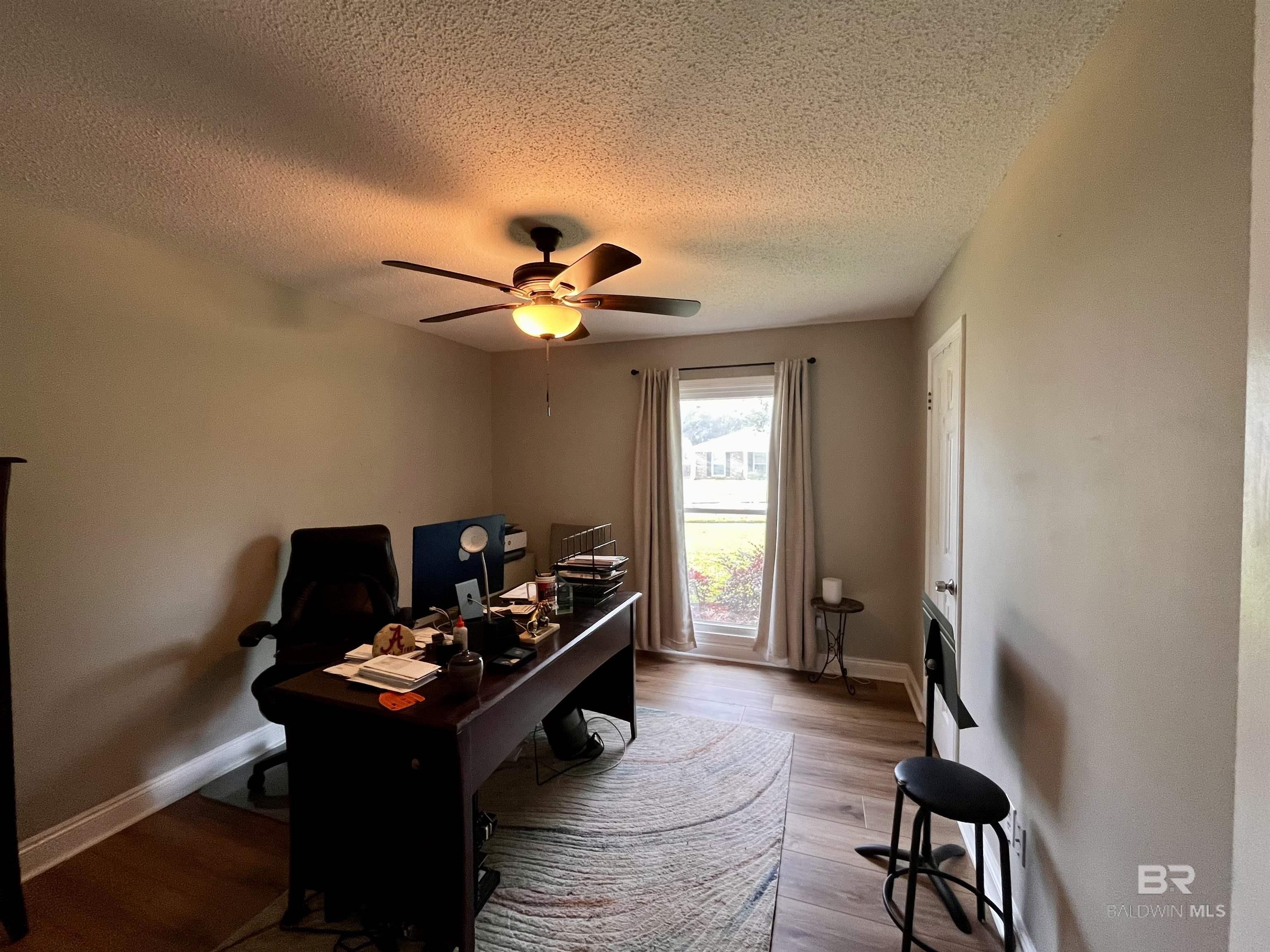 https://zimg.paragon.ice.com/ParagonImages/Property/PG/BCAR/397173/15/0/0/67616a738012119e7ef5ace2f562ac88/7/50d7ecd7dfd3046de5e427376641802b/397173-fee8800c-1989-46a4-b3d1-4451c49d7eeb.JPG