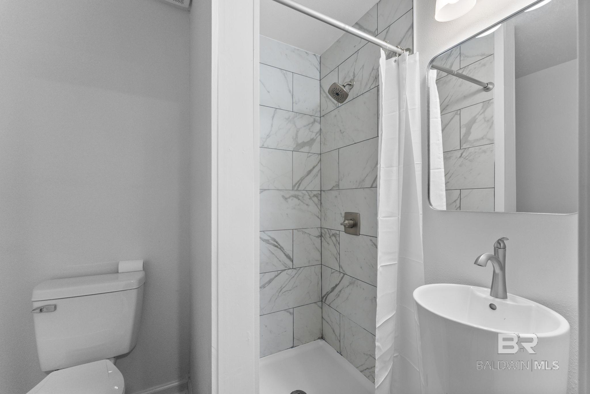 https://zimg.paragon.ice.com/ParagonImages/Property/PG/BCAR/397174/22/0/0/2c8541f64550c5551152aaef25fae537/7/0aa2198810ab9e19f2518419a9400b24/397174-a62e4c84-a46c-4fcc-83ca-24b68c12c19d.JPG