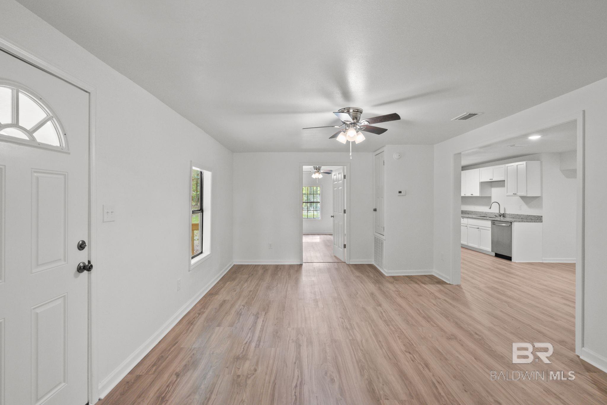 https://zimg.paragon.ice.com/ParagonImages/Property/PG/BCAR/397174/6/0/0/9ade5eebd8e4f1d6ac35c3f7780765ee/7/0aa2198810ab9e19f2518419a9400b24/397174-40b94b31-640f-4220-9f13-c575bce822e0.JPG