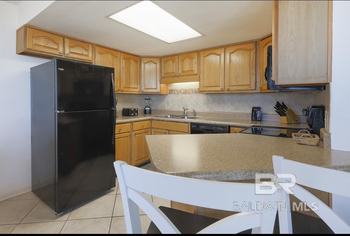 https://zimg.paragon.ice.com/ParagonImages/Property/PG/BCAR/397191/15/0/0/4c43be8509b3b65f94ef111c63ebef9d/7/ff563696861d92809641b6263fa0a4db/397191-08F5A713-068D-4794-BD4A-1D4721DA8D4C.JPG