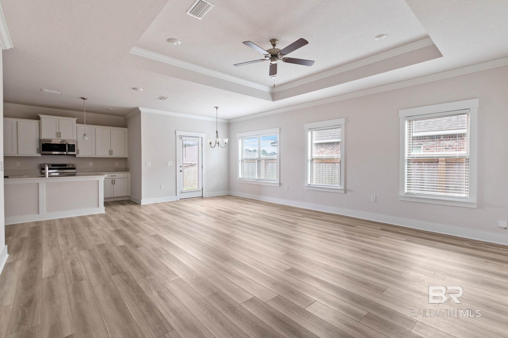 https://zimg.paragon.ice.com/ParagonImages/Property/PG/BCAR/397192/14/0/0/a3e7200a6425b9116976145fc3dd9b22/7/a1acf600b00161710824291a56c9d269/397192-f8da3f3a-c94a-4bc5-8d33-2457dd527ed8.JPG