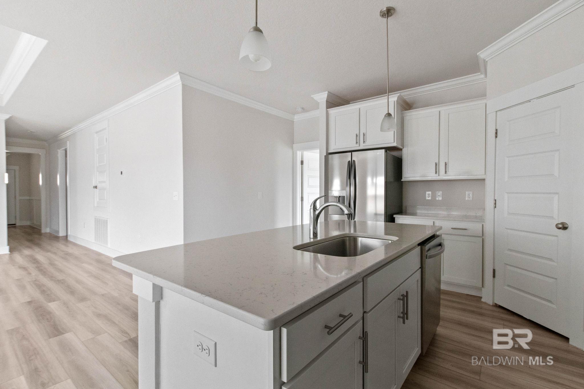https://zimg.paragon.ice.com/ParagonImages/Property/PG/BCAR/397192/30/0/0/946c8e06aa94842a0bd09f5848b68ffc/7/a1acf600b00161710824291a56c9d269/397192-e6baa0af-99b1-49c1-b7fe-d084147ad0a3.JPG