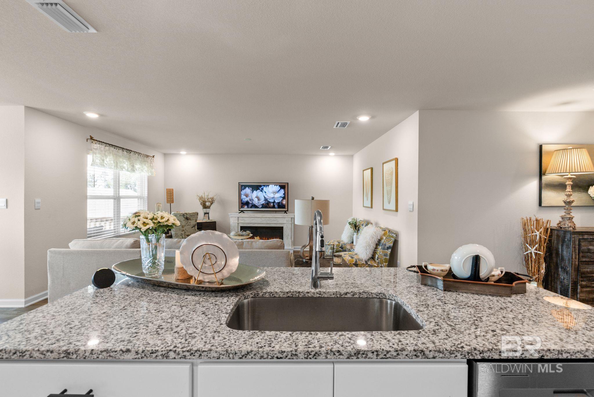 https://zimg.paragon.ice.com/ParagonImages/Property/PG/BCAR/397193/26/0/0/b7f7da6f247811a4b5f9b71c032bdf6a/7/787155999b44f762f8e12f582bd01cbe/397193-a6d6ea19-9646-48eb-a5bf-33ecbe20f4c2.JPG