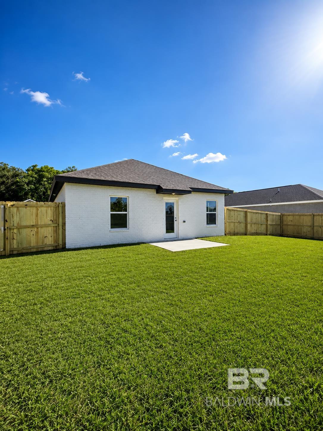 https://zimg.paragon.ice.com/ParagonImages/Property/PG/BCAR/397227/12/0/0/1f5e15ac16b45e49fefaf212a095115a/7/643f6607fc5ff1c9c129ab3a0a1ae101/397227-bd2e9018-68ea-4a08-b98f-378328c0e01f.JPG