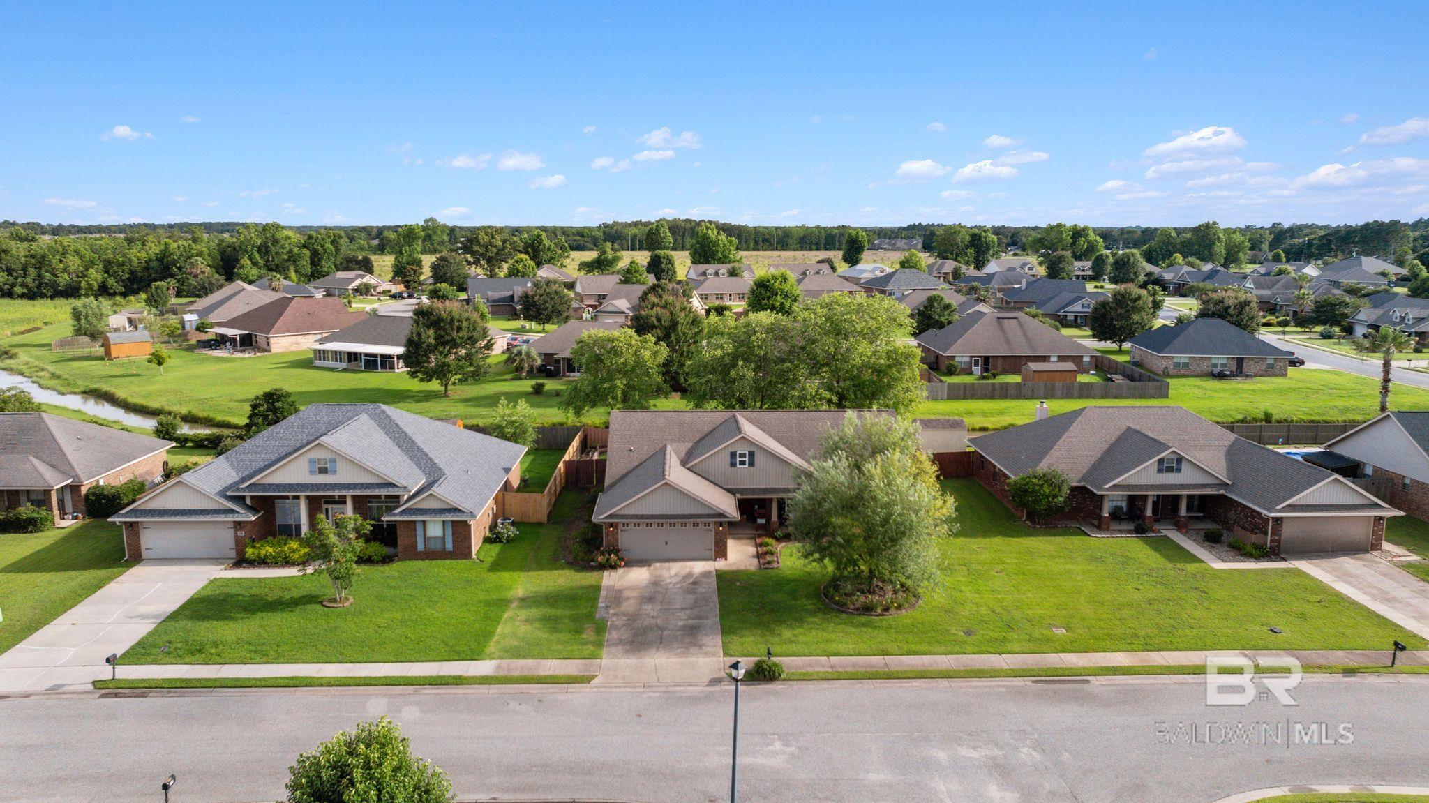 https://zimg.paragon.ice.com/ParagonImages/Property/PG/BCAR/397265/40/0/0/050aadbfadf6cf95bf3f3ac64d235cac/7/3298a8958e4d1e05d1a6d5550cc11a12/397265-8103e167-7f47-4350-b80c-adfa3c09b924.JPG