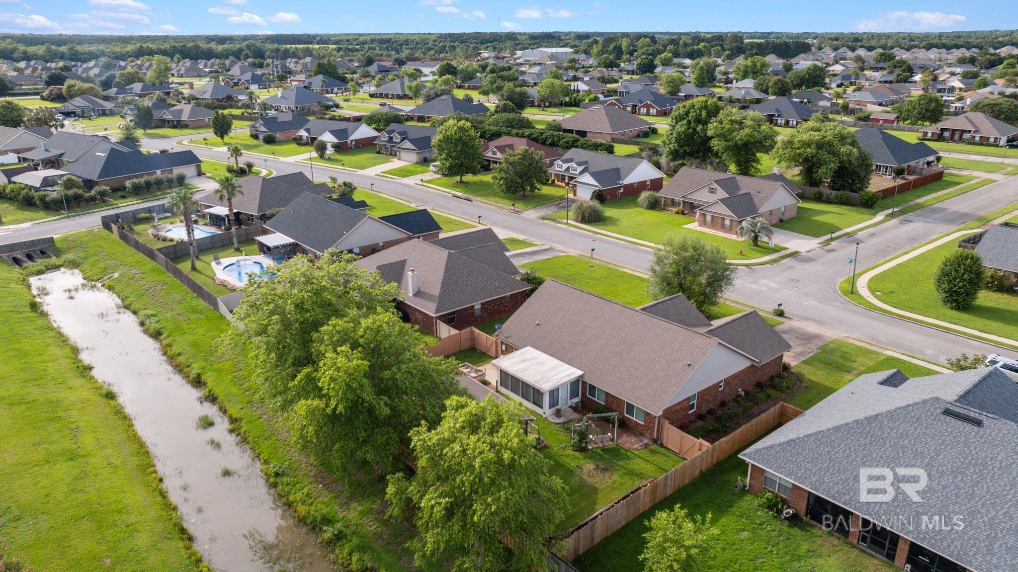 https://zimg.paragon.ice.com/ParagonImages/Property/PG/BCAR/397265/44/0/0/491da974210d23b052af8cb11145f9a1/7/3298a8958e4d1e05d1a6d5550cc11a12/397265-cf26c598-97f5-4d27-b9c1-0868474be4b0.JPG