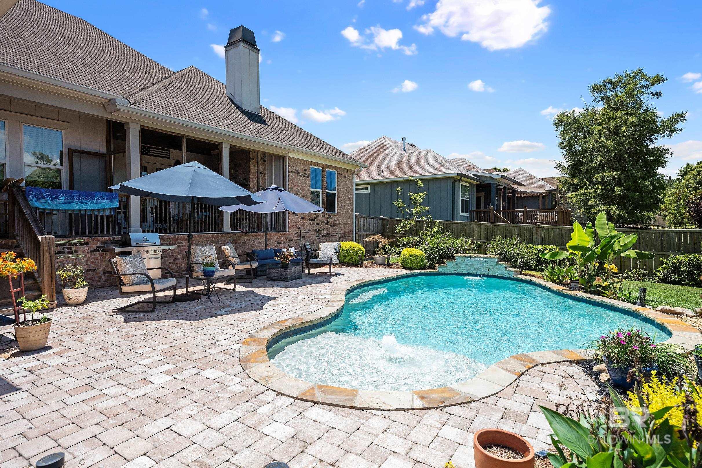 https://zimg.paragon.ice.com/ParagonImages/Property/PG/BCAR/397279/46/0/0/7a7c144c938e3bf8653c8dab84803e2e/7/032028f58d0db046a04f919abeba831d/397279-9776cec7-ae85-40ea-80fb-a3d2fb7fefd2.JPG