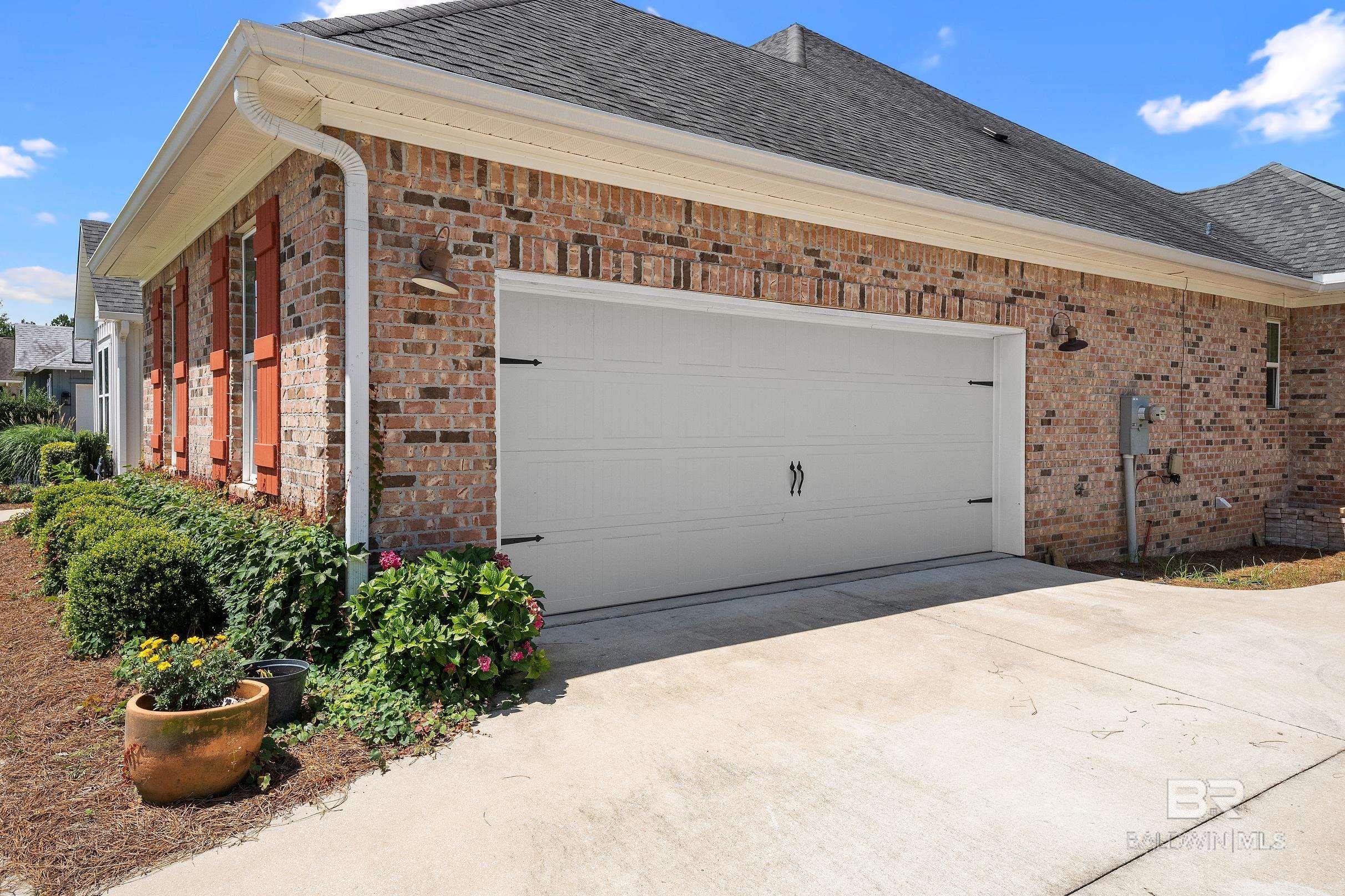 https://zimg.paragon.ice.com/ParagonImages/Property/PG/BCAR/397279/54/0/0/b27deae0148fb0ba83c88465ce32d905/7/032028f58d0db046a04f919abeba831d/397279-f7fe8c5e-08d2-4a76-ba6a-8cafaa36e501.JPG