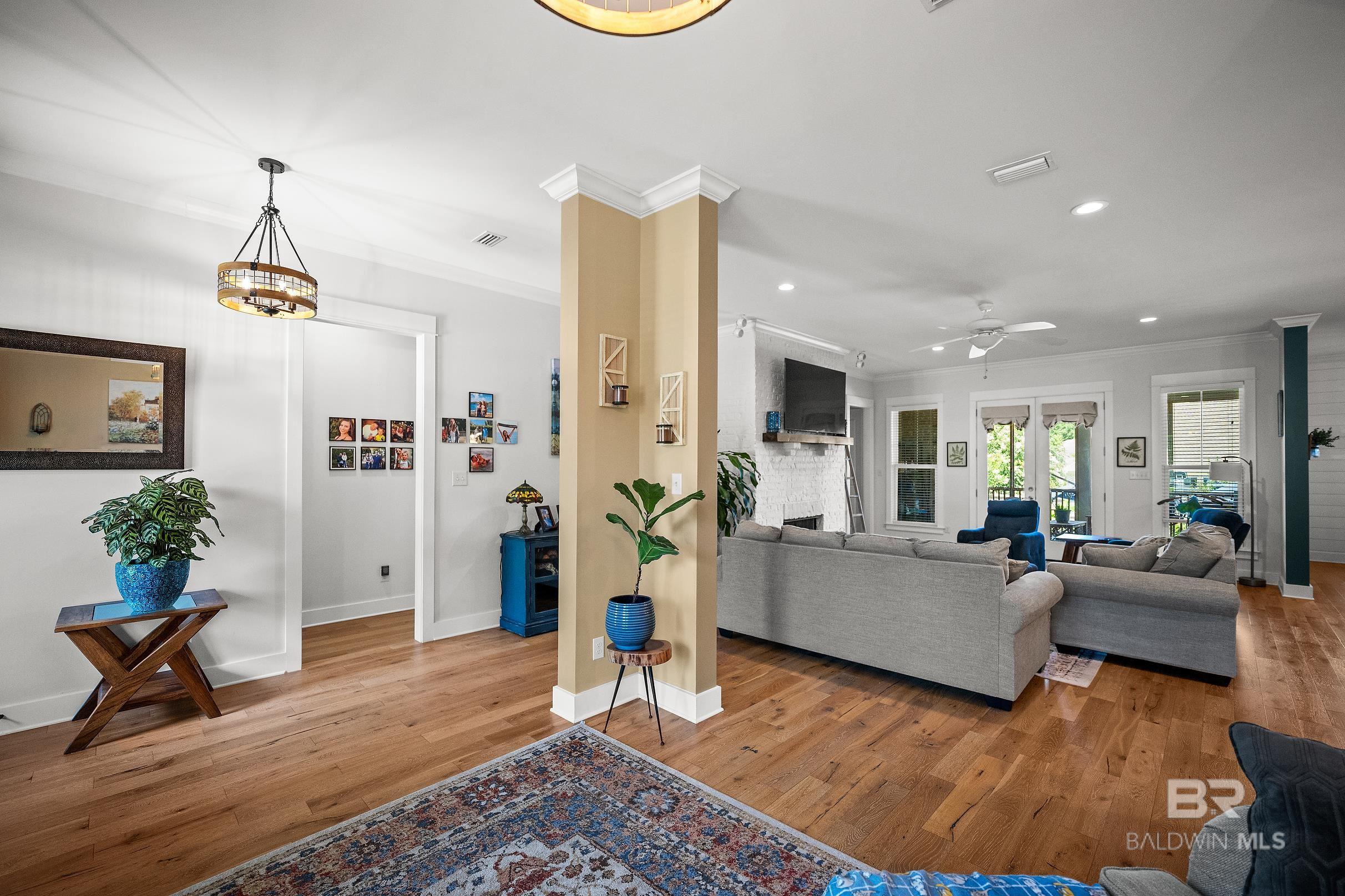 https://zimg.paragon.ice.com/ParagonImages/Property/PG/BCAR/397279/8/0/0/ac89321bda5702889ee8775237179314/7/032028f58d0db046a04f919abeba831d/397279-5d882e1c-e1cd-4b6a-99bf-46bfaa2152a3.JPG