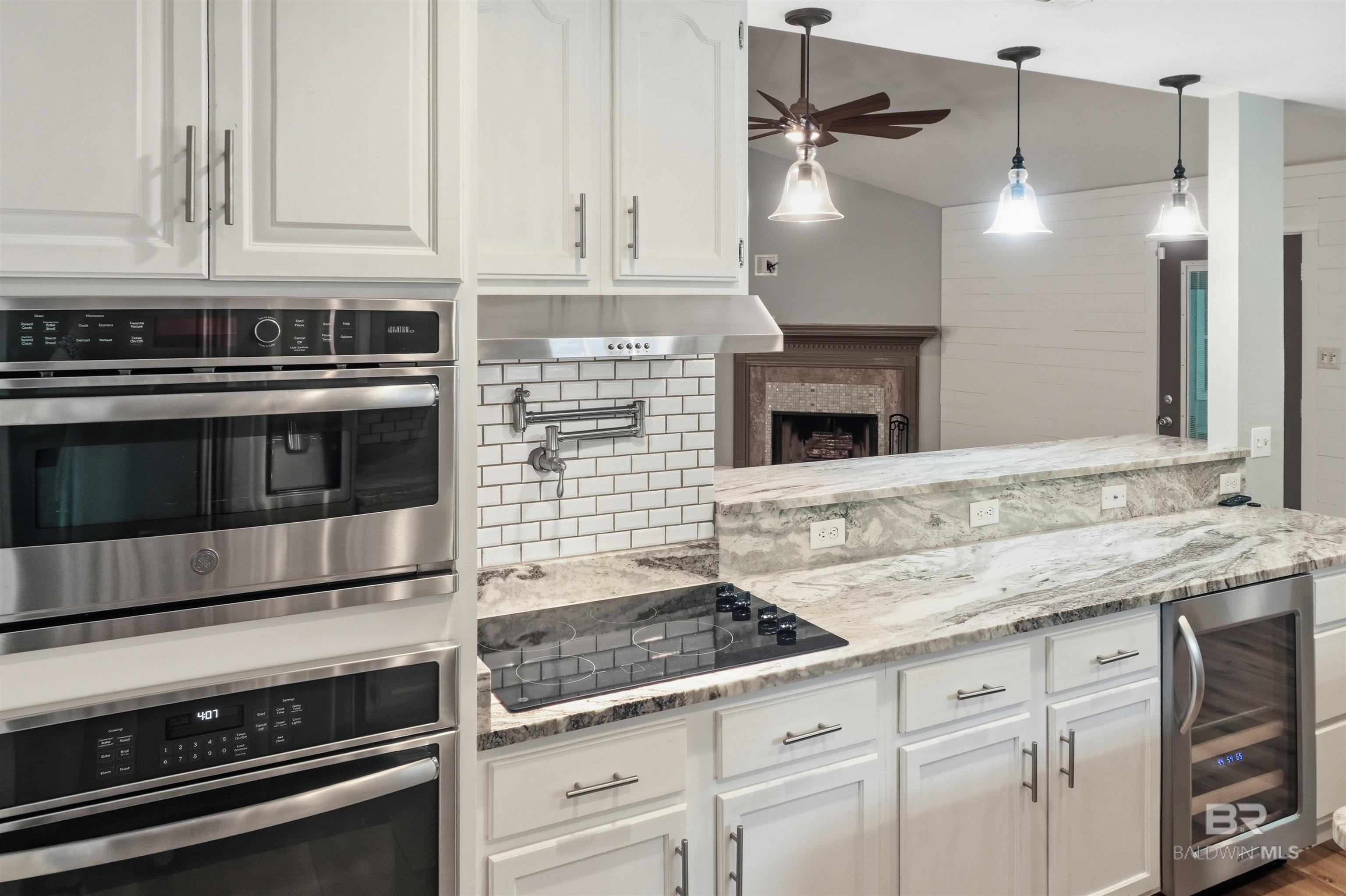 https://zimg.paragon.ice.com/ParagonImages/Property/PG/BCAR/397281/20/0/0/27350fb3d5877446d2064e1d685e1640/7/9ac59ba486845f0a940810d786fca97b/397281-dc39ac5f-7d34-4b61-8711-8eb44ccd55ad.JPG