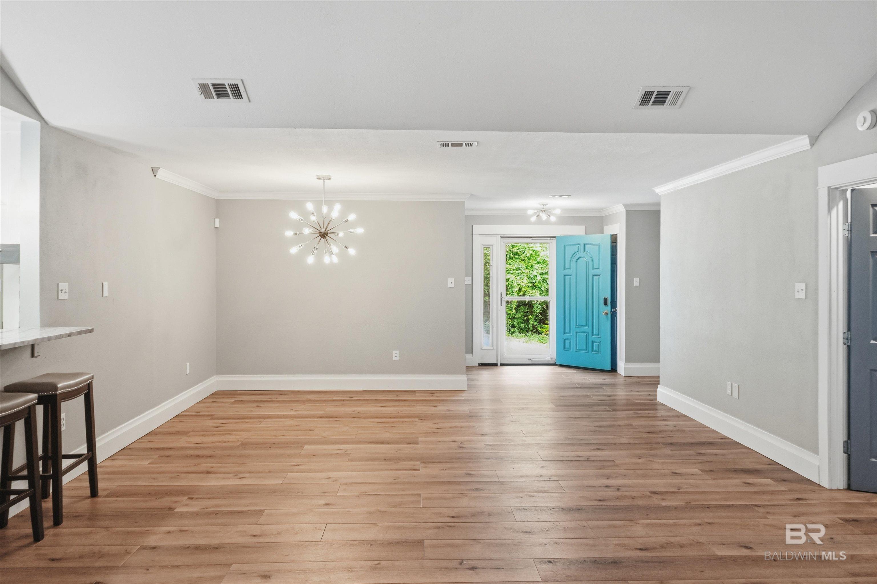 https://zimg.paragon.ice.com/ParagonImages/Property/PG/BCAR/397281/27/0/0/3e171f23d0135bb56f0def18e7a5be55/7/9ac59ba486845f0a940810d786fca97b/397281-d7bb903d-595a-4933-b250-2e6b4ade10cc.JPG