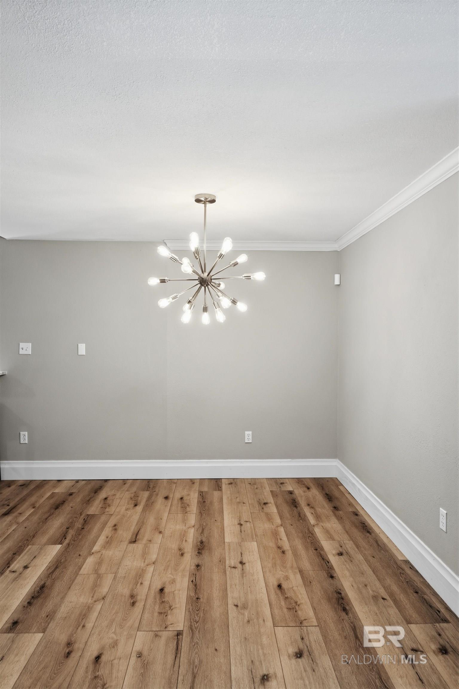 https://zimg.paragon.ice.com/ParagonImages/Property/PG/BCAR/397281/28/0/0/52f57b77bae97a64eaf47b83c6d1b250/7/9ac59ba486845f0a940810d786fca97b/397281-253895a2-c2f2-4682-9502-6a63a12f8f32.JPG