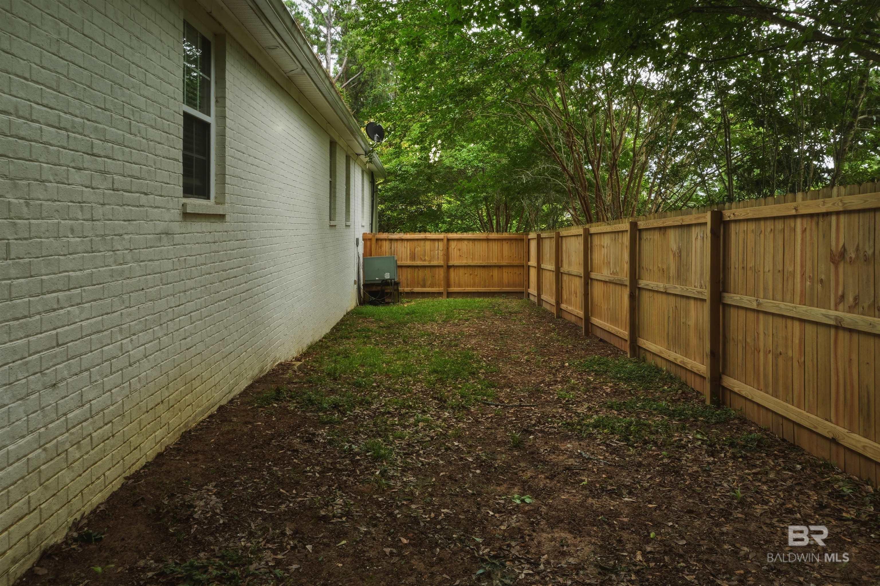 https://zimg.paragon.ice.com/ParagonImages/Property/PG/BCAR/397281/62/0/0/5e59d16ef9623e9ba83ed7874895fc70/7/9ac59ba486845f0a940810d786fca97b/397281-2a3858da-bcb2-42aa-af1f-32f1414f0741.JPG