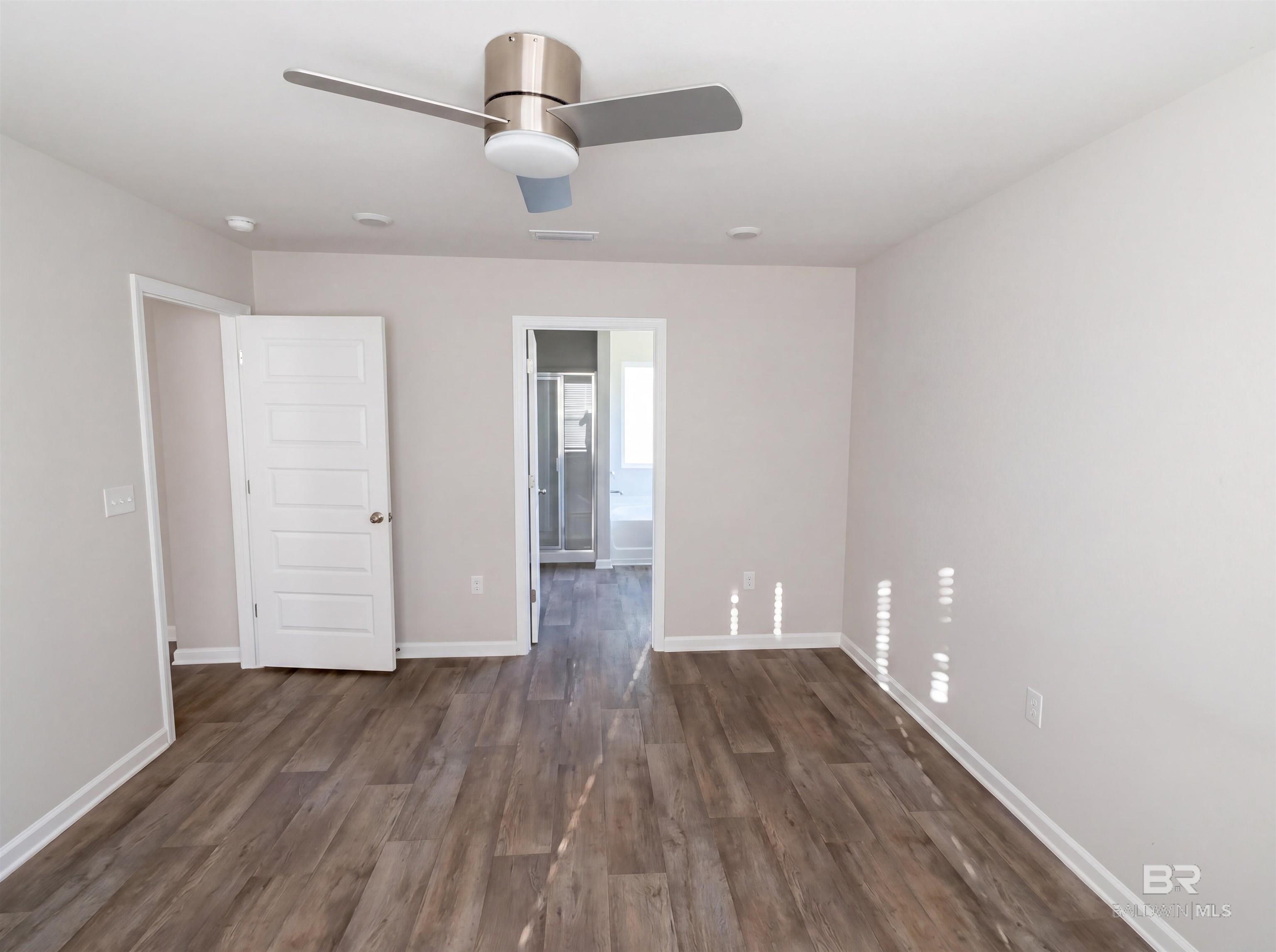 https://zimg.paragon.ice.com/ParagonImages/Property/PG/BCAR/397282/3/0/0/6ed2d2064900c6cbfcecdaebefba6968/7/c747431f59dd49bcd99ab797733e97df/397282-fedf335f-9970-4ab6-99bf-b33fa3f105f4.JPG