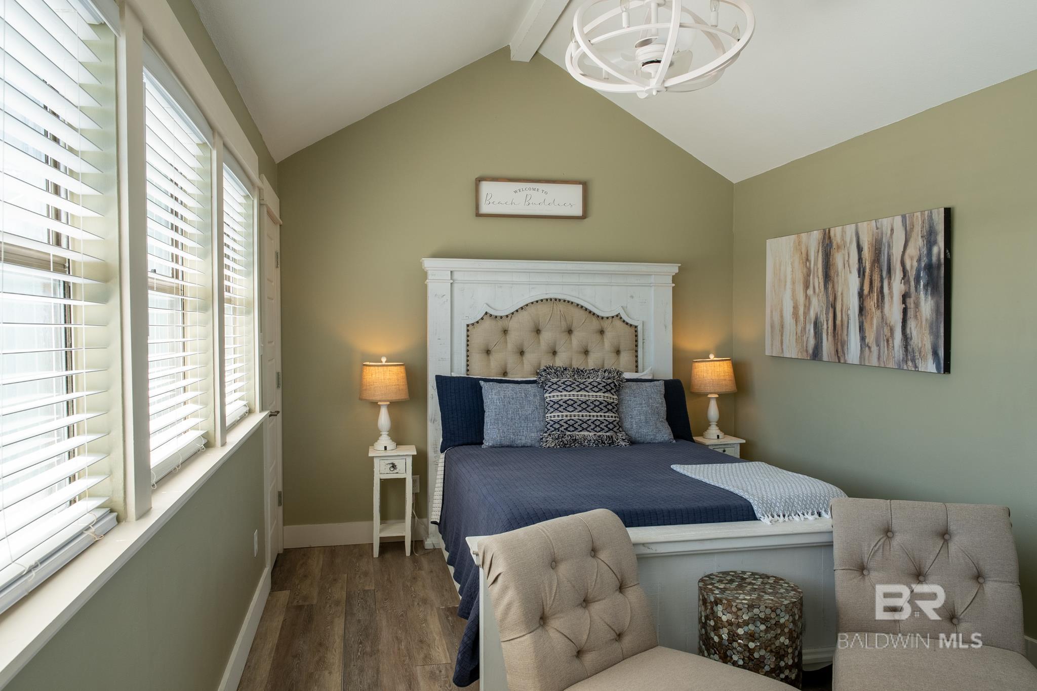 https://zimg.paragon.ice.com/ParagonImages/Property/PG/BCAR/397283/8/0/0/b8451dfa2e9dc6228982e55d2ac2de8e/7/bed55957aad250c732f1fa1459ea7802/397283-EDC1794B-B8E4-4687-B936-2970C1965709.JPG