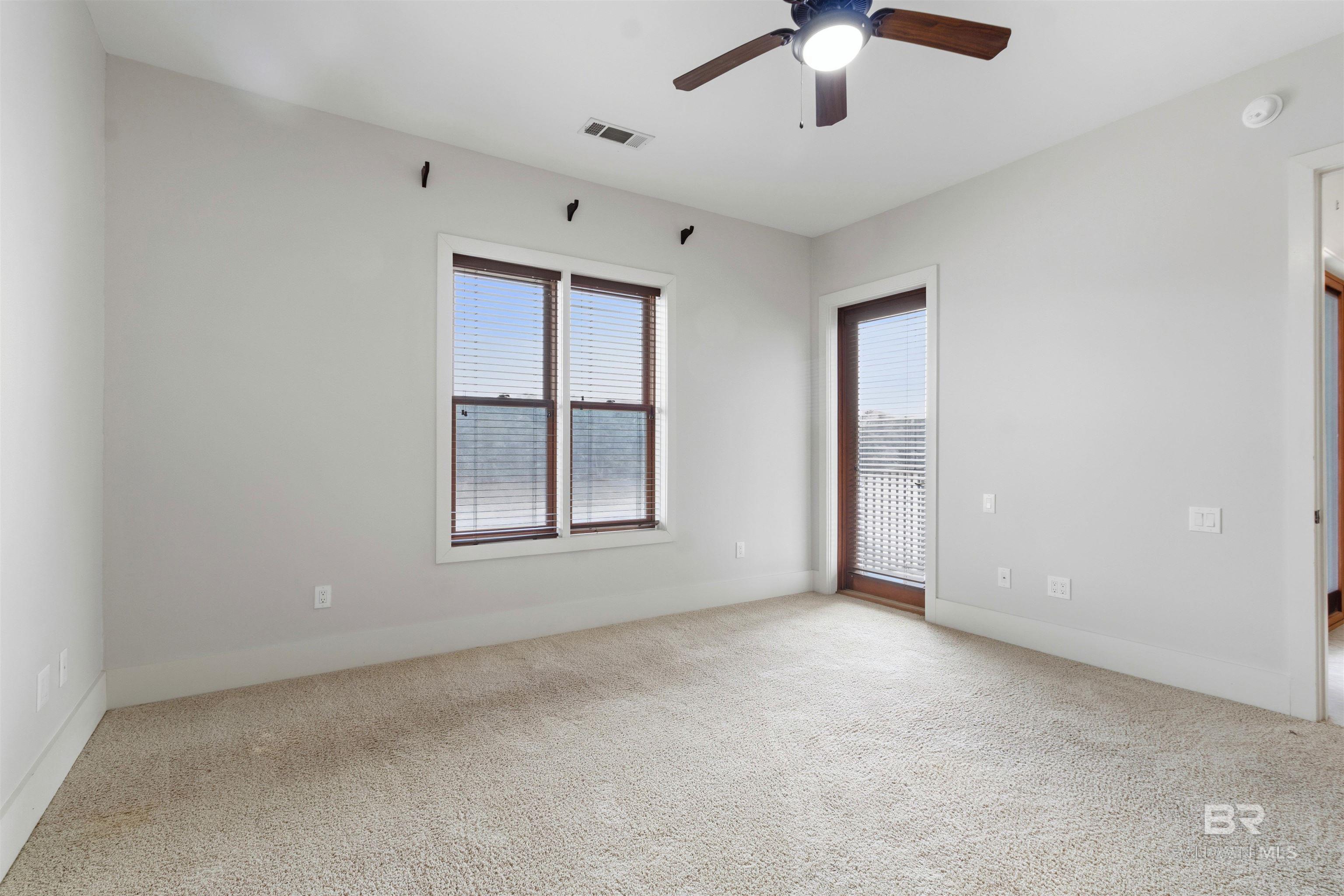 https://zimg.paragon.ice.com/ParagonImages/Property/PG/BCAR/397287/10/0/0/590038f4060207ea20c82a735ec1d975/7/78440538489eb9fb9bae7834965f02eb/397287-38b3b68c-33cb-4f5e-9323-ba40f0cdb98b.JPG