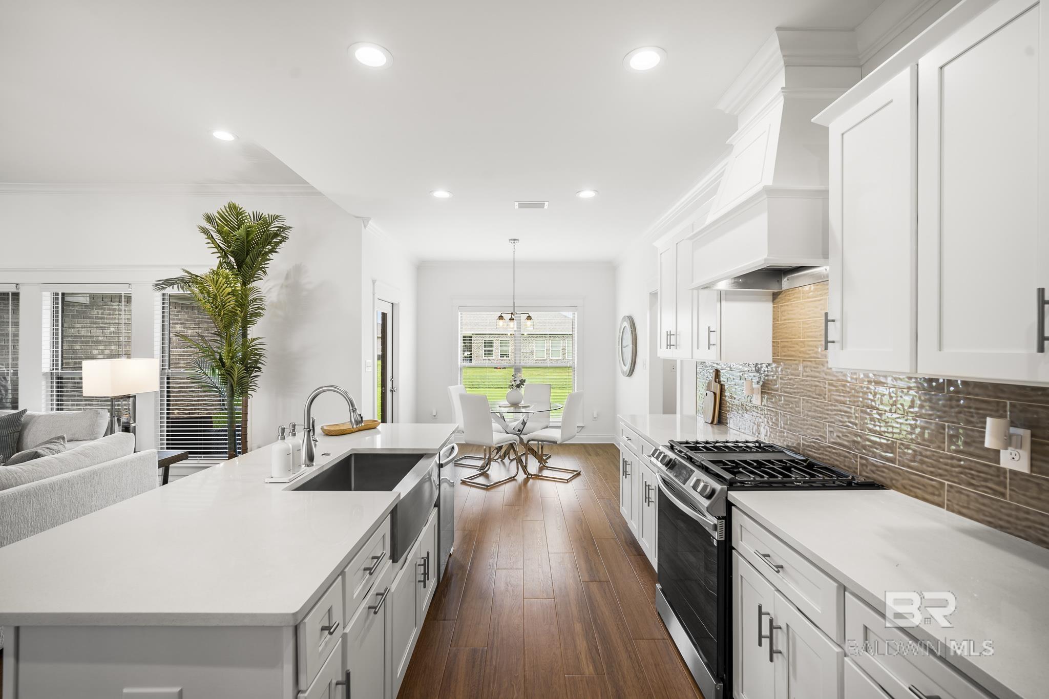 https://zimg.paragon.ice.com/ParagonImages/Property/PG/BCAR/397303/15/0/0/3dbbd95c94f6ed653def287743b0c70c/7/0dc4eb984a2493e3ed44abec7577dfa6/397303-bbda27aa-ddd2-4938-8b2f-fb79439ad794.JPG