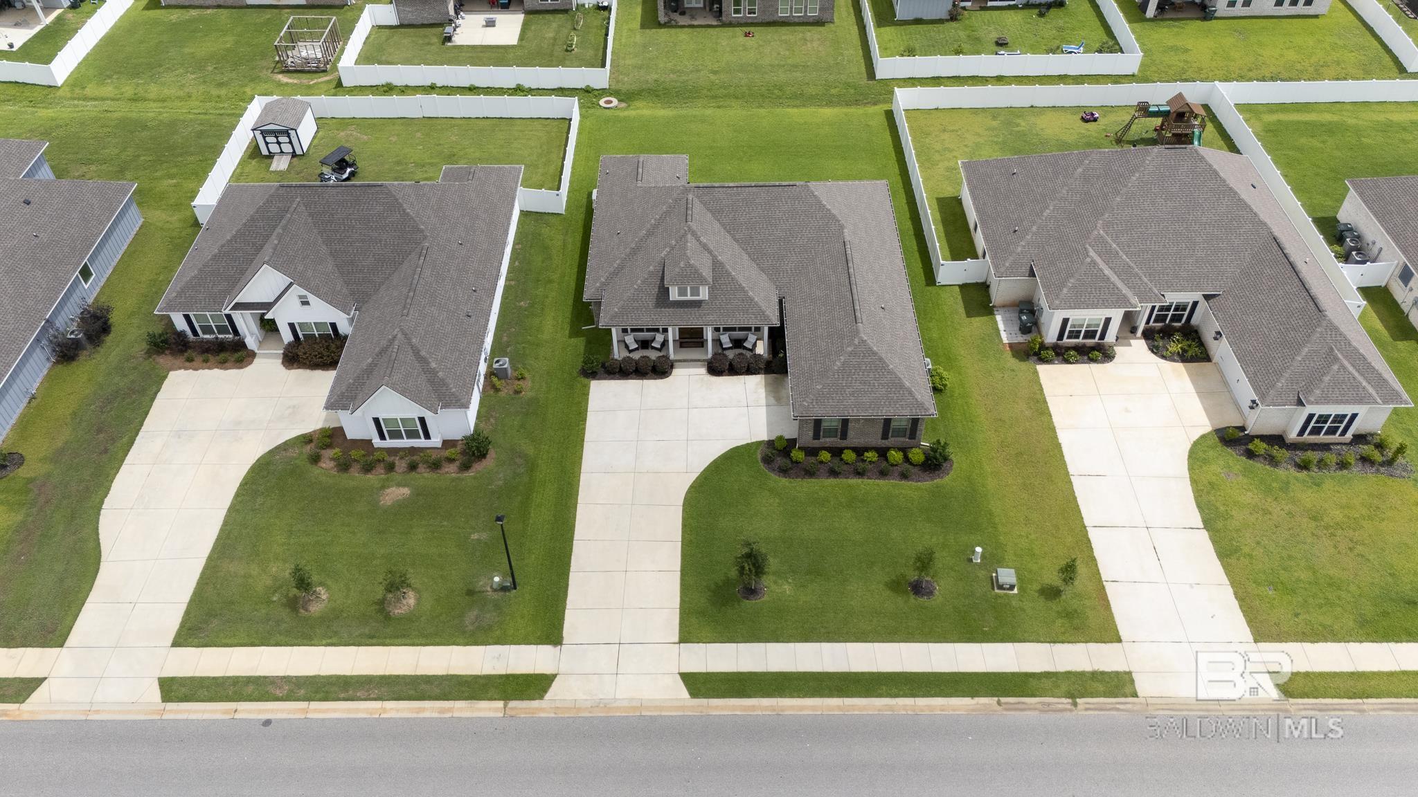 https://zimg.paragon.ice.com/ParagonImages/Property/PG/BCAR/397303/2/0/0/8e502a54dc0275b0e20b20fe999088a1/7/0dc4eb984a2493e3ed44abec7577dfa6/397303-78363b1b-e1a5-4500-b21d-ed90e095f083.JPG