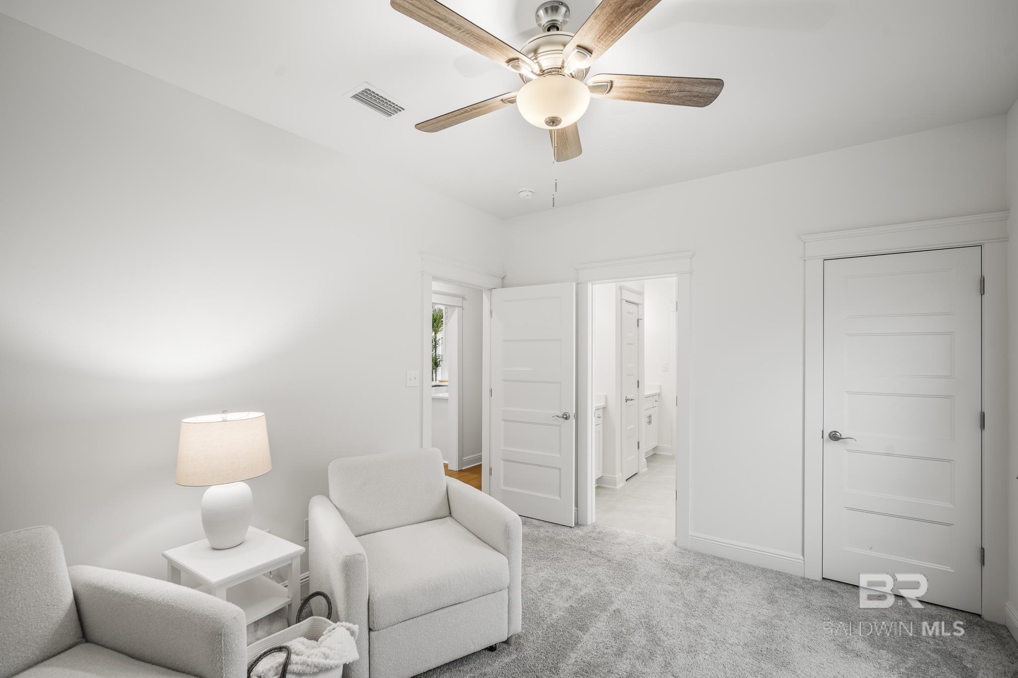 https://zimg.paragon.ice.com/ParagonImages/Property/PG/BCAR/397303/22/0/0/3d014b998872f5397951fac349d3f5d4/7/0dc4eb984a2493e3ed44abec7577dfa6/397303-eede40b4-ab46-4fb6-99f7-73cfa3afe6ef.JPG