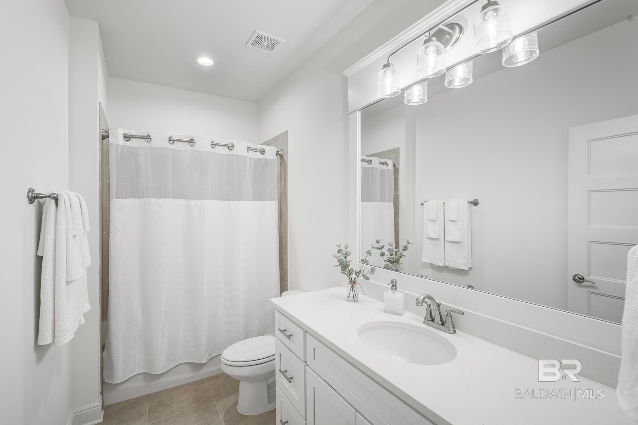 https://zimg.paragon.ice.com/ParagonImages/Property/PG/BCAR/397303/36/0/0/5fee8117c875d94587115b4757deae51/7/0dc4eb984a2493e3ed44abec7577dfa6/397303-1bb08a80-6c49-4e65-9886-931e0b84c8e0.JPG