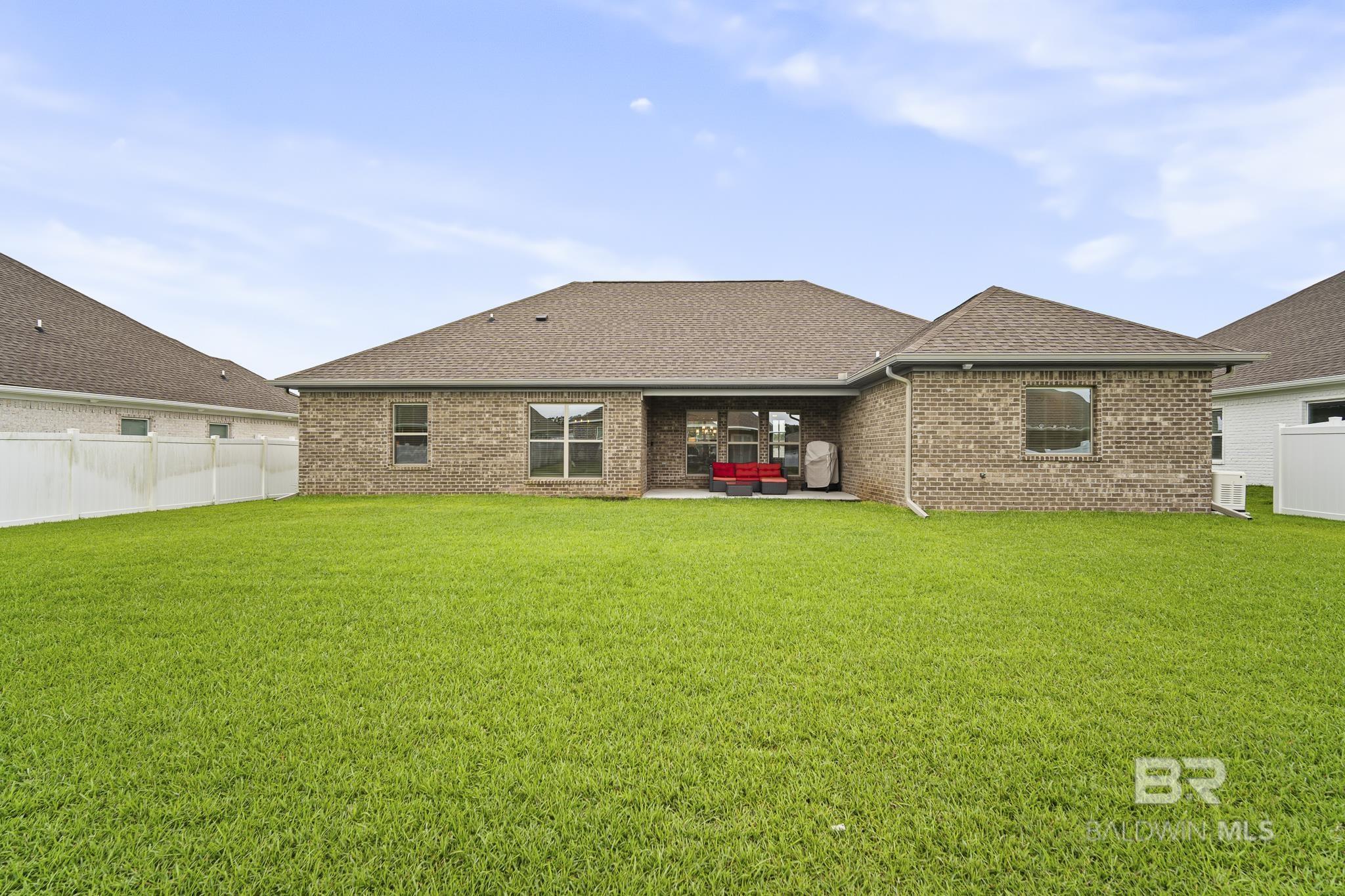 https://zimg.paragon.ice.com/ParagonImages/Property/PG/BCAR/397303/41/0/0/5e638c4cfa1401d51c843313ab49ffa7/7/0dc4eb984a2493e3ed44abec7577dfa6/397303-f6c25d34-7c38-48ab-8d82-7ad609a51c33.JPG