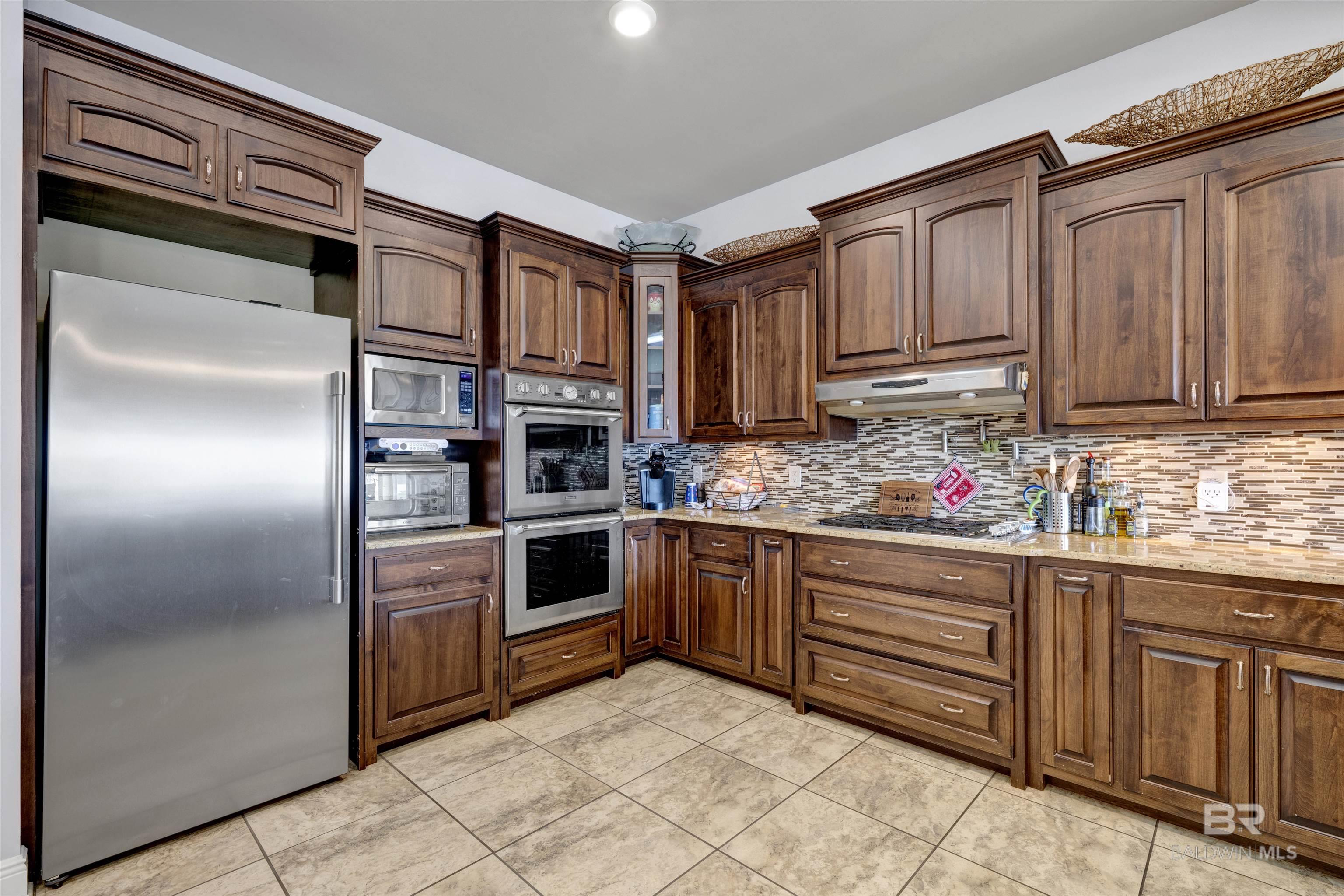 https://zimg.paragon.ice.com/ParagonImages/Property/PG/BCAR/397315/33/0/0/3705fdab5c39a09f04c3e790a9936d6b/7/fe589afcb9e034c4b2cd498256b3590e/397315-5b3b4bc1-8530-46a8-b721-7e65ca4b3529.JPG