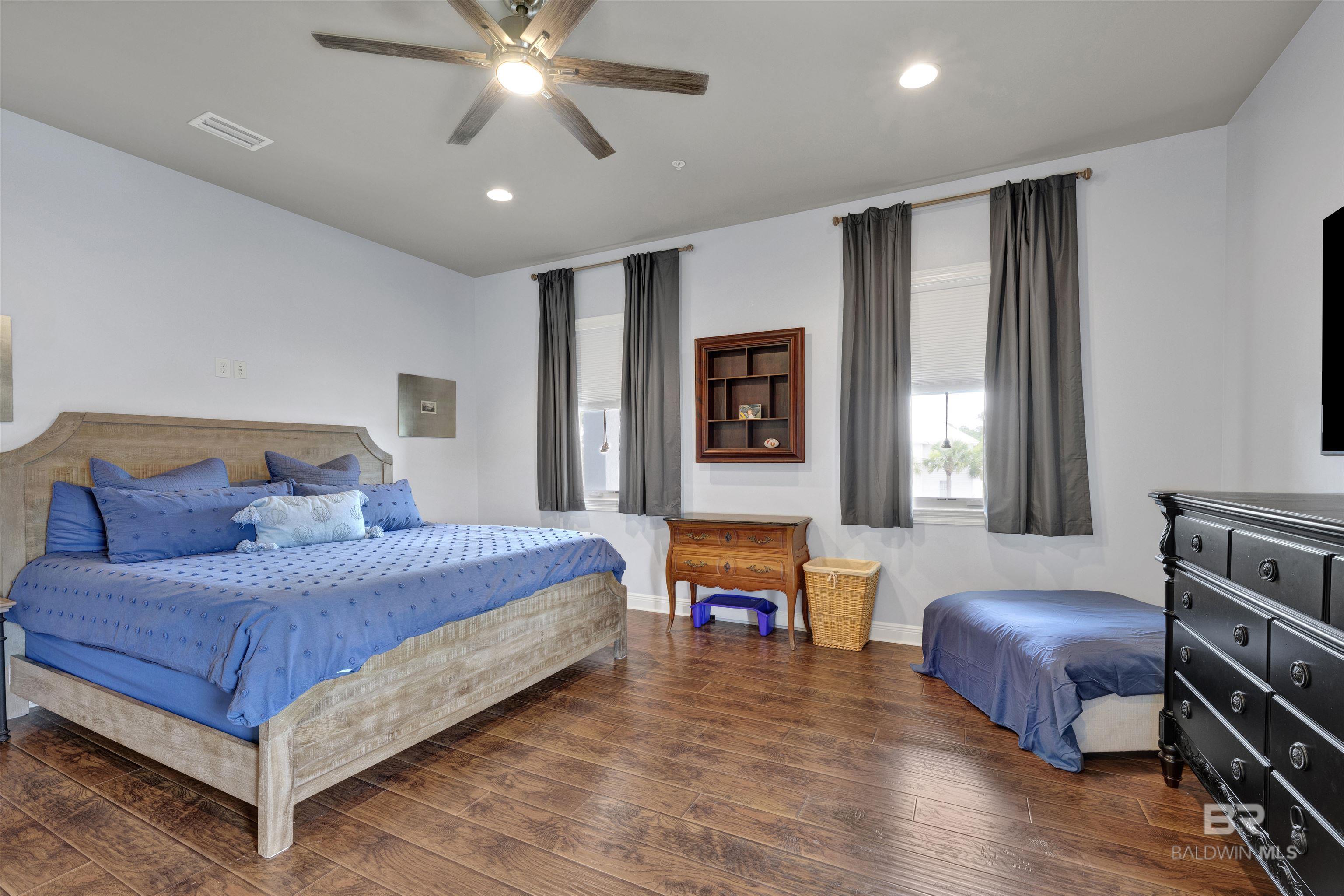 https://zimg.paragon.ice.com/ParagonImages/Property/PG/BCAR/397315/39/0/0/af8583213c456918bc0ea2a8e014563b/7/fe589afcb9e034c4b2cd498256b3590e/397315-6e7cc8a4-4d86-4bd6-8bef-9598373e4f95.JPG