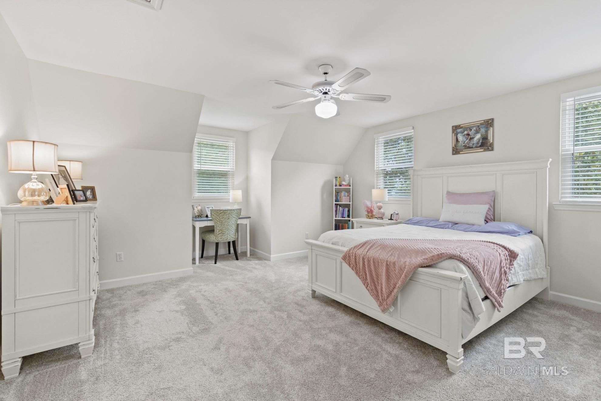 https://zimg.paragon.ice.com/ParagonImages/Property/PG/BCAR/397316/14/0/0/73fc9c14d9b7f0d61f4dea6cc47e9939/7/58fe527642fbcde7d01f41e4e93d0127/397316-8f78cc2b-018c-4007-b950-482930fd761c.JPG