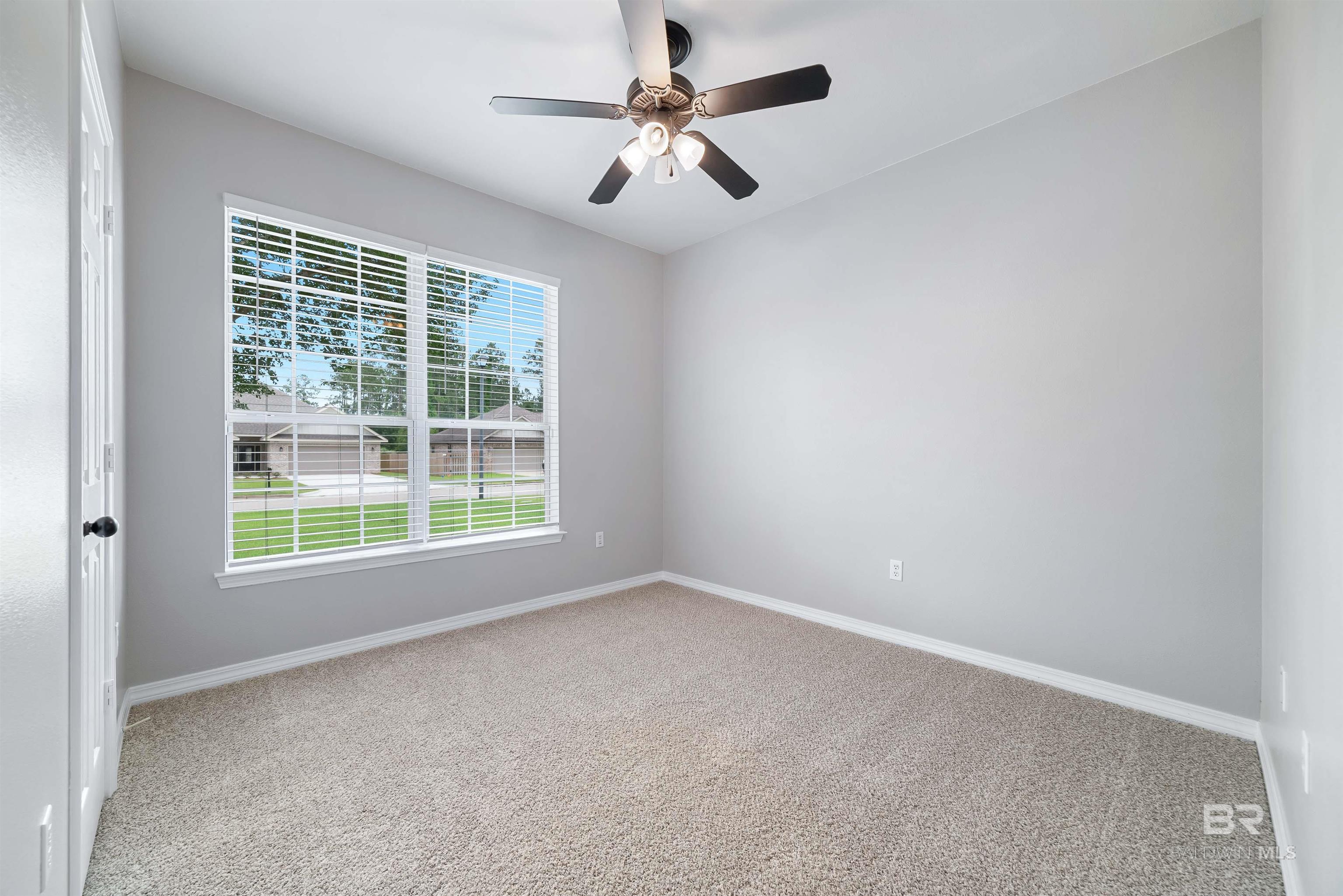 https://zimg.paragon.ice.com/ParagonImages/Property/PG/BCAR/397322/22/0/0/da9631dd82fae84b5db02a3e762cd9fc/7/2fbae7d5400165e685b3a8143ae9b0f3/397322-13d19687-2c34-42cb-a4a6-cc7ce7fa01aa.JPG