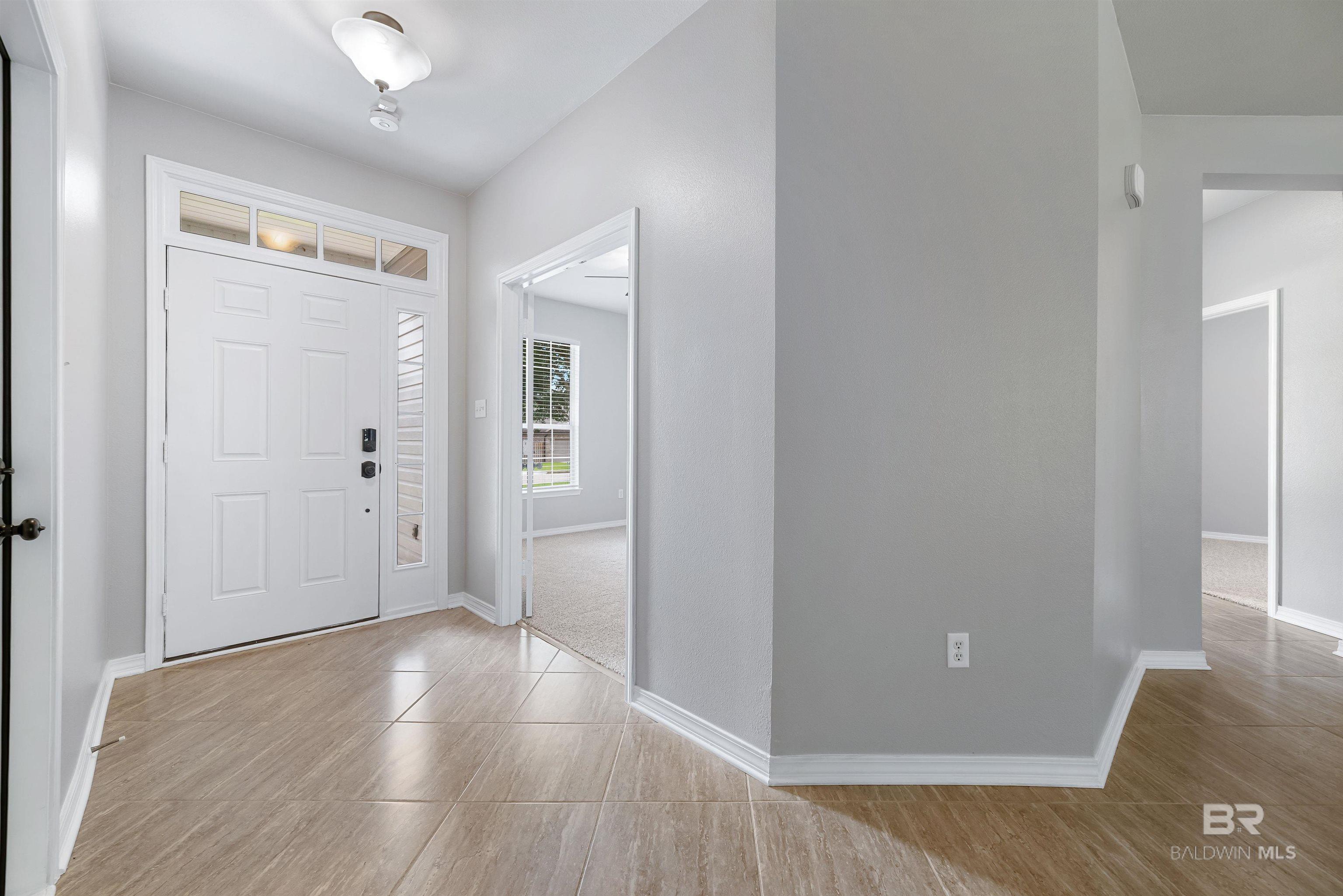 https://zimg.paragon.ice.com/ParagonImages/Property/PG/BCAR/397322/5/0/0/42bc1cb79d642deeffbabc7373dd5faa/7/2fbae7d5400165e685b3a8143ae9b0f3/397322-d73639a3-c451-4a1e-96a5-9b6ed428122c.JPG