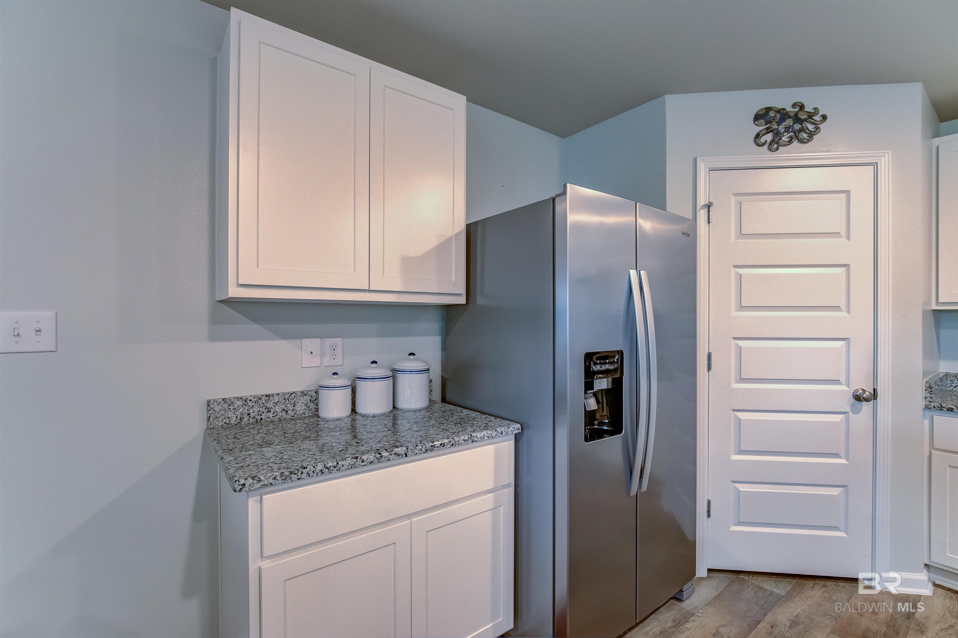https://zimg.paragon.ice.com/ParagonImages/Property/PG/BCAR/397324/15/0/0/e0d62390601171b9810e651eb08ba2fe/7/61c1c8d41292b673c649790d1284ec88/397324-ce09f215-87ee-4aa1-9d8a-1736dee5ec43.JPG