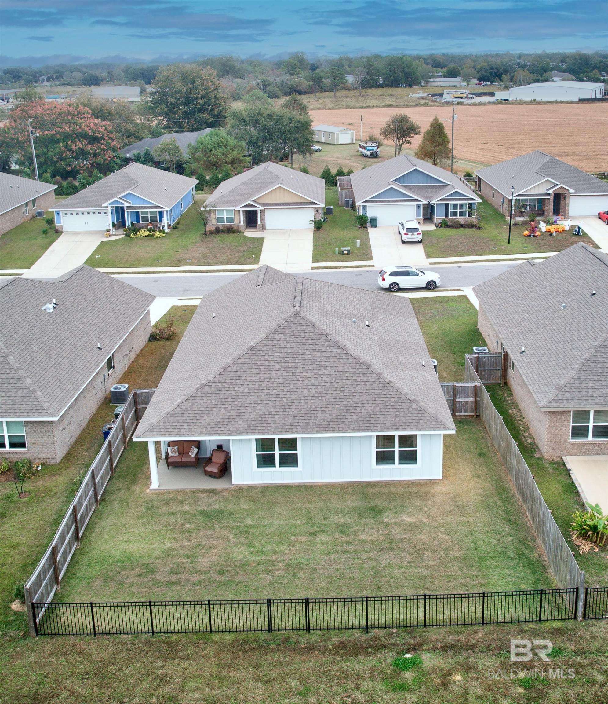 https://zimg.paragon.ice.com/ParagonImages/Property/PG/BCAR/397324/4/0/0/90070f6bc876f8368945cce0787d82b8/7/61c1c8d41292b673c649790d1284ec88/397324-0d714a26-c93f-4af2-baf8-5449e4ac40cf.JPG
